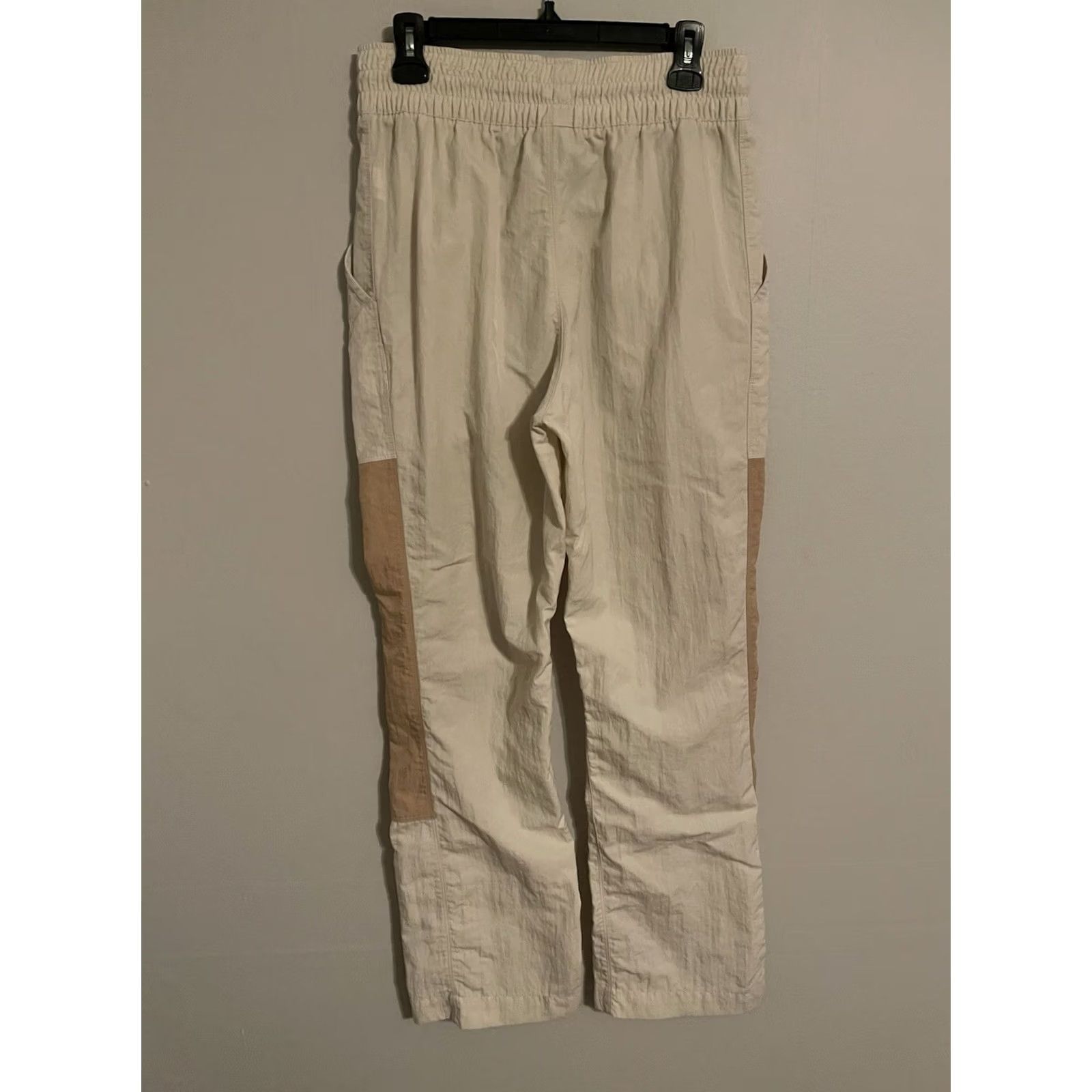 Nike Nike Women's Medium UTLTY Repel Pants FB7252-104 City Utility Ivory White Track Size 32" / US 10 / IT 46 - 4 Thumbnail