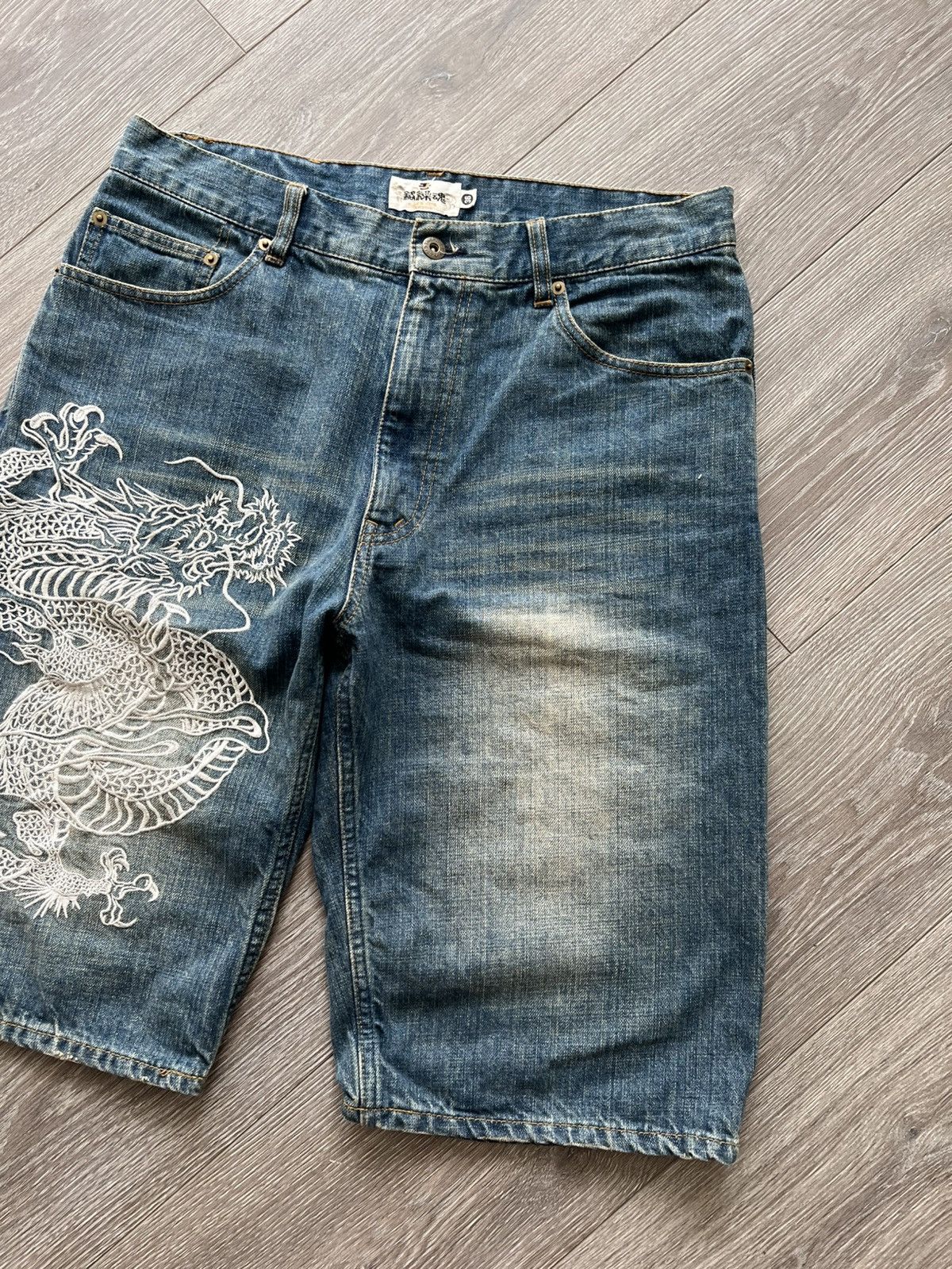 Japanese Brand Vintage Japanese Denim Shorts Dragon Embroidery Samurai Soul Size US 36 / EU 52 - 4 Thumbnail