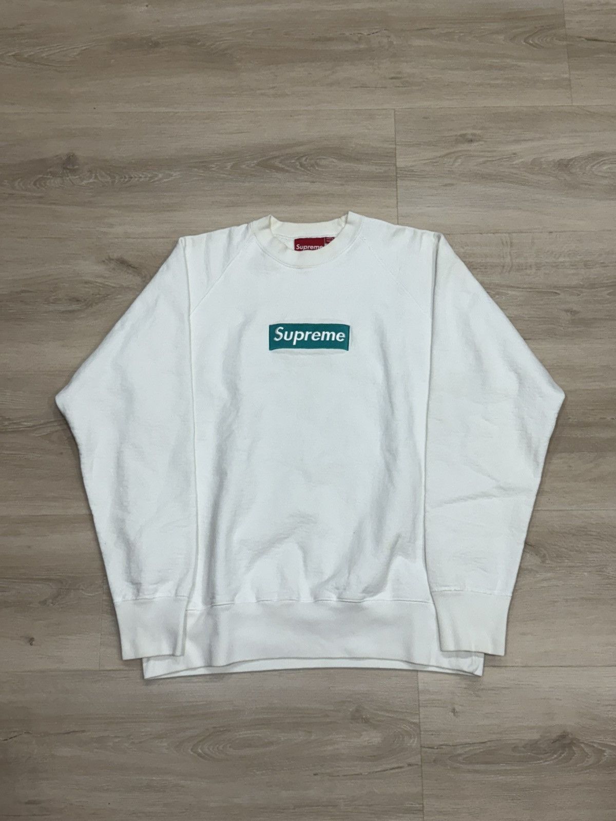 Supreme Supreme 2006 Teal on White Box Logo Crewneck Sweatshirt Size US L / EU 52-54 / 3 - 2 Thumbnail