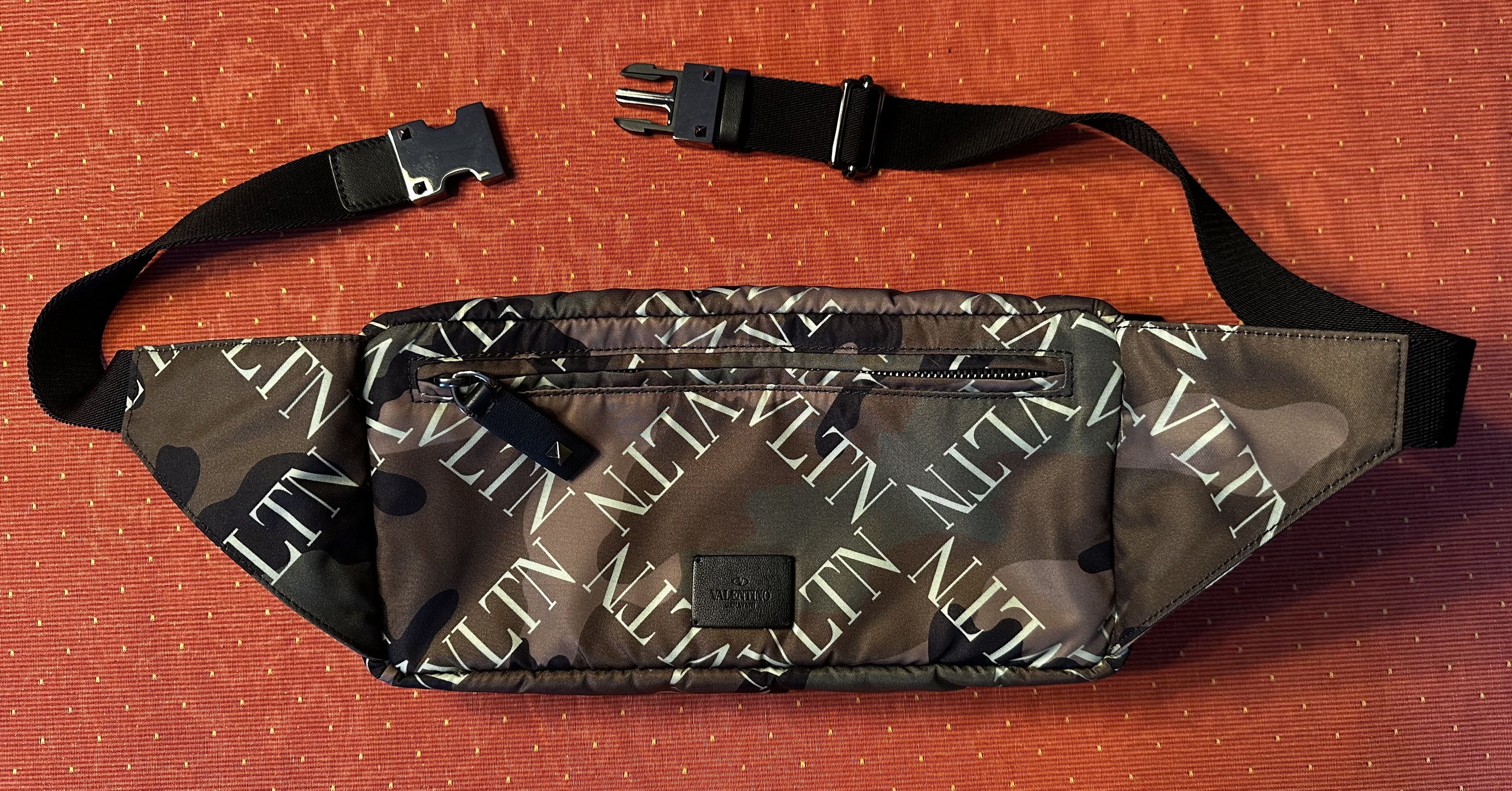 Valentino Valentino Garavani Camouflage Belt Bag canvas/leather Size ONE SIZE - 7 Thumbnail