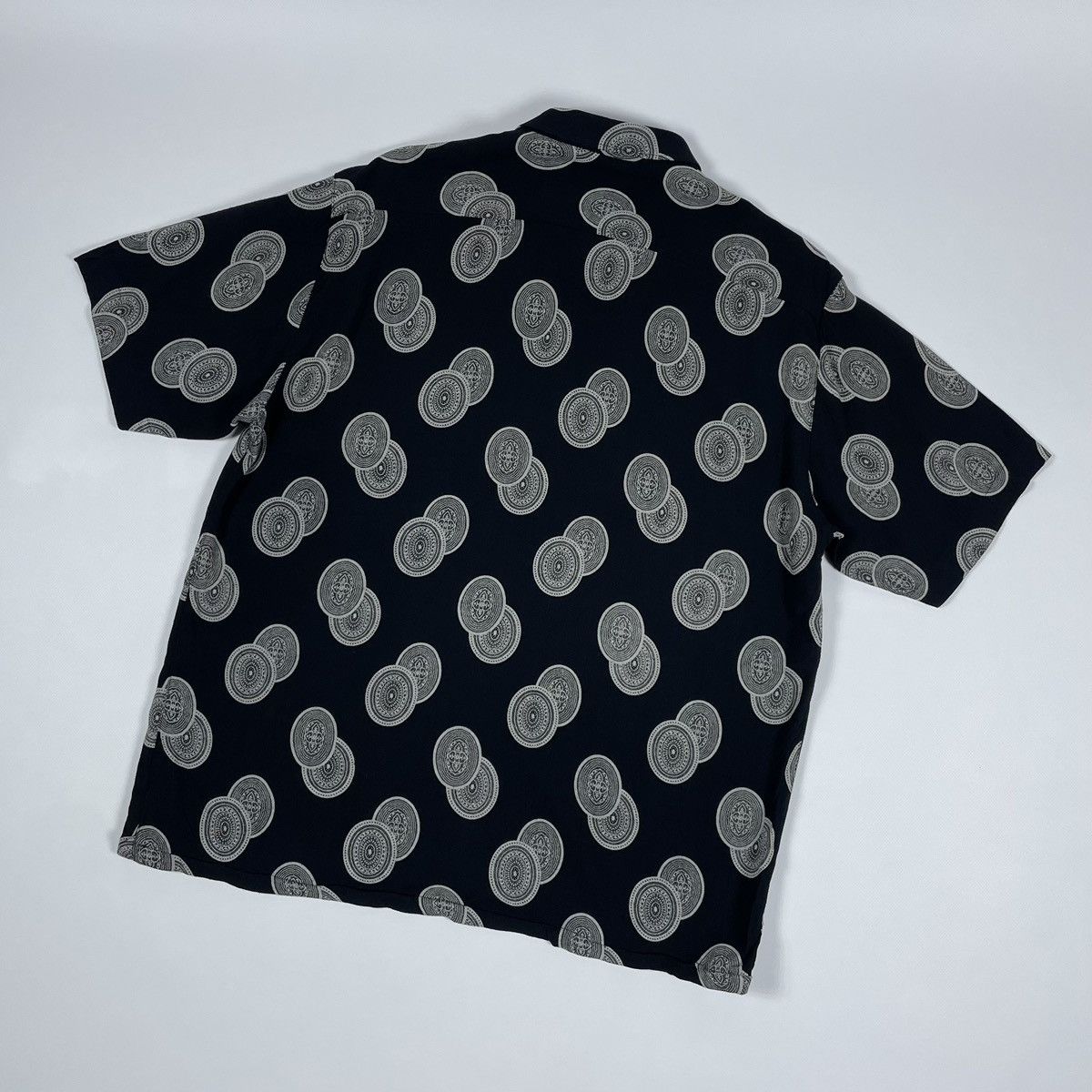 Versace Jeans Couture Vintage Versace Jeans Couture Shirt monogram print Size US XL / EU 56 / 4 - 13 Thumbnail
