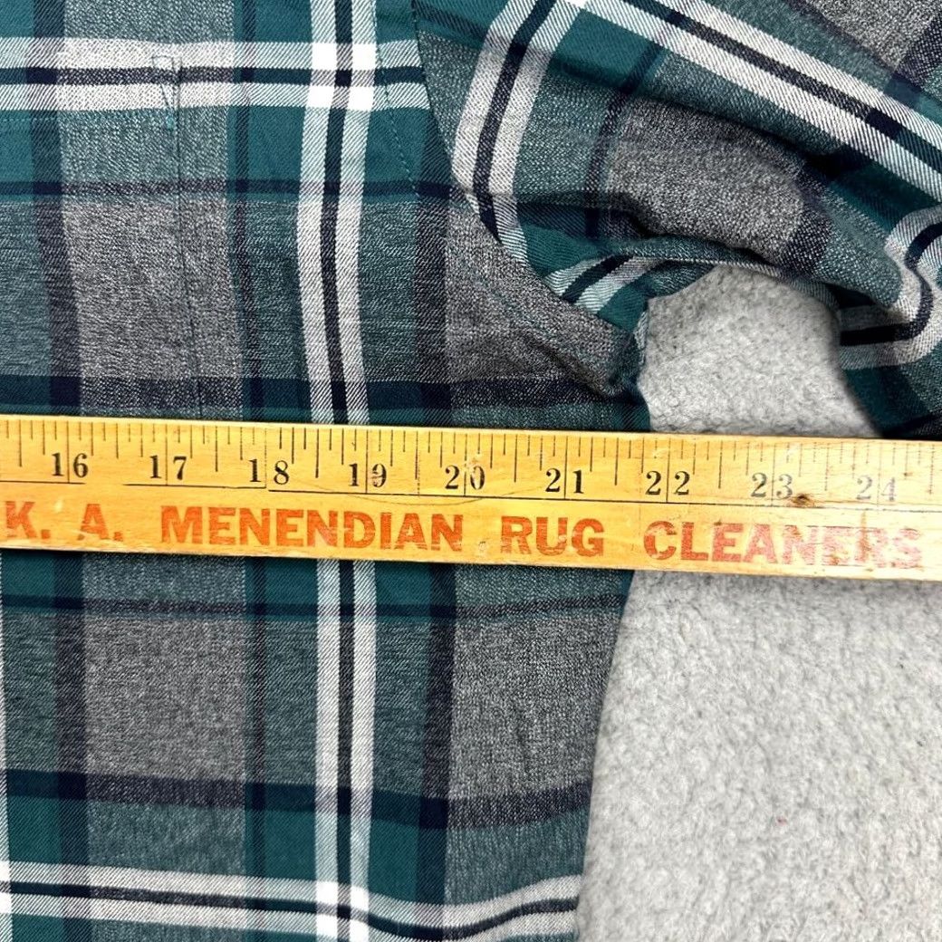 Banana Republic Banana Republic Luxe Flannel Shirt Mens Medium Grey Teal Plaid Slim Button Down Size US M / EU 48-50 / 2 - 7 Thumbnail