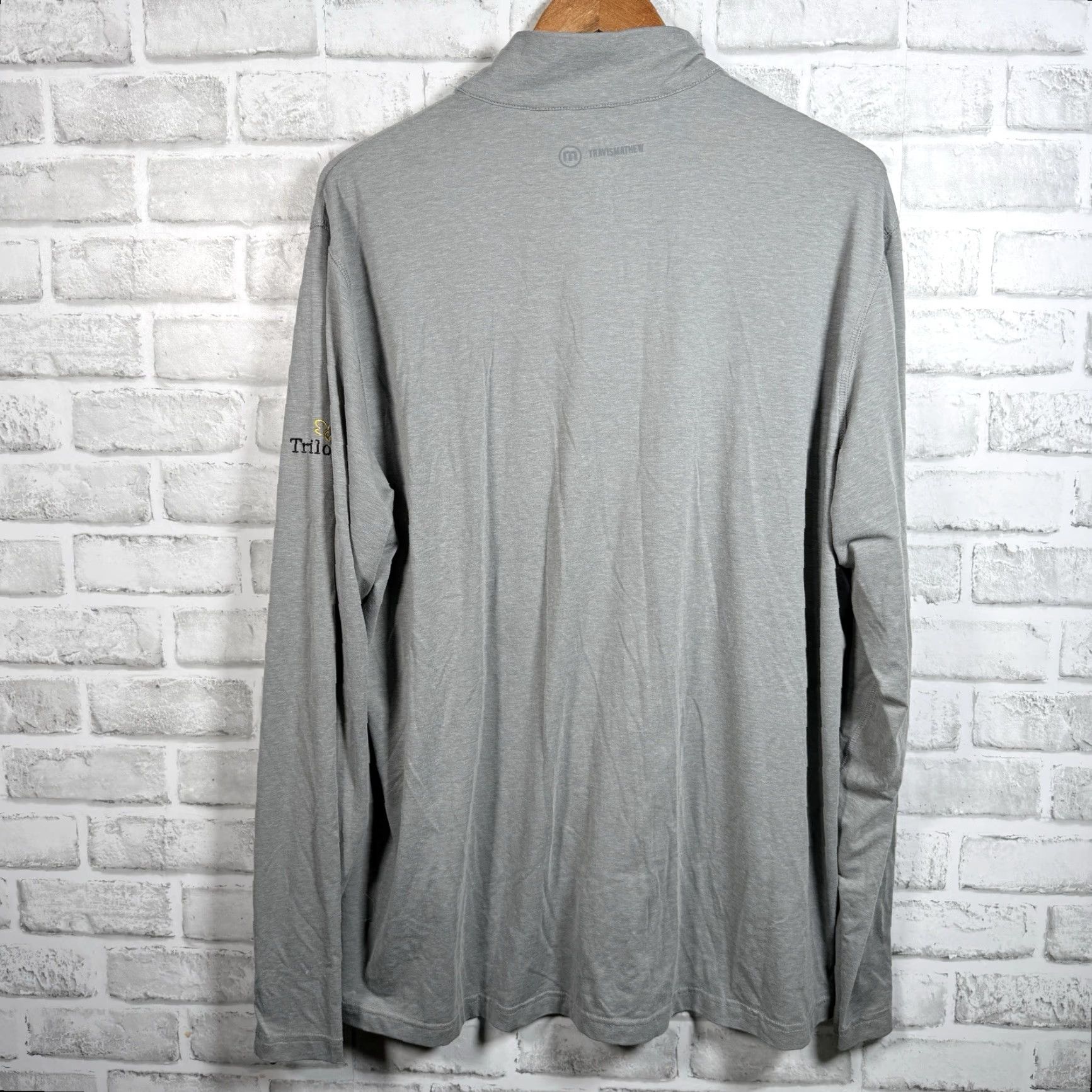TravisMathew Travis Mathew Gray Half Zip Polyester Blend Pullover Mens Size XL Zip Pullover Size US XL / EU 56 / 4 - 5 Thumbnail