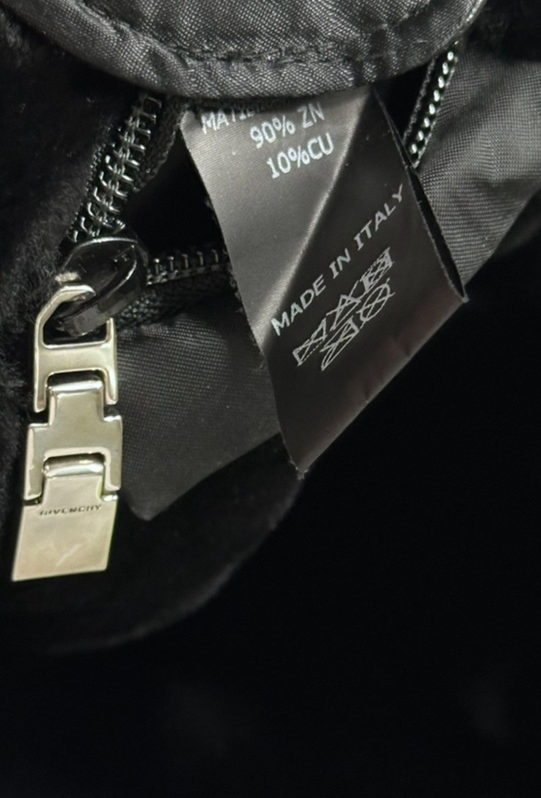 (B).Stroy × Givenchy Leather Embroidered Busby Size ONE SIZE - 4 Thumbnail