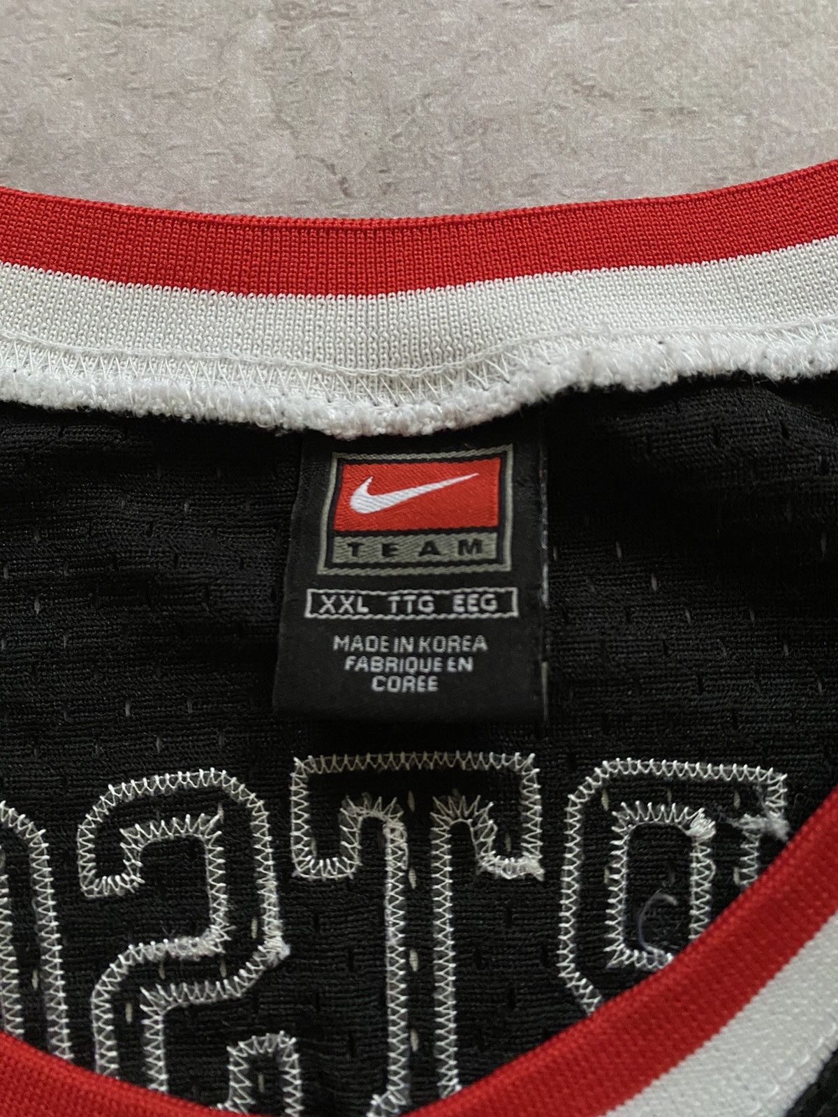 NBA × Nike × Vintage Nike Cincinnati Bearcats Danny Fortson #25 Basketball Jersey Size US XXL / EU 58 / 5 - 12 Thumbnail