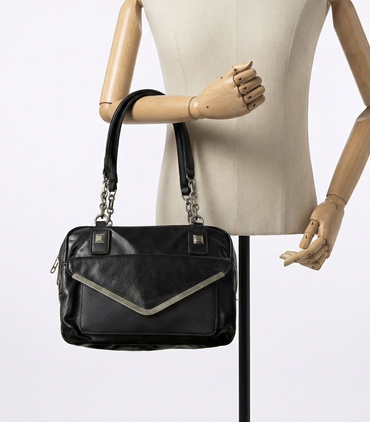 14th Addiction Mademoiselle Stud Y2k Chain Bag Real Leather Enamel Black Size ONE SIZE - 1 Thumbnail