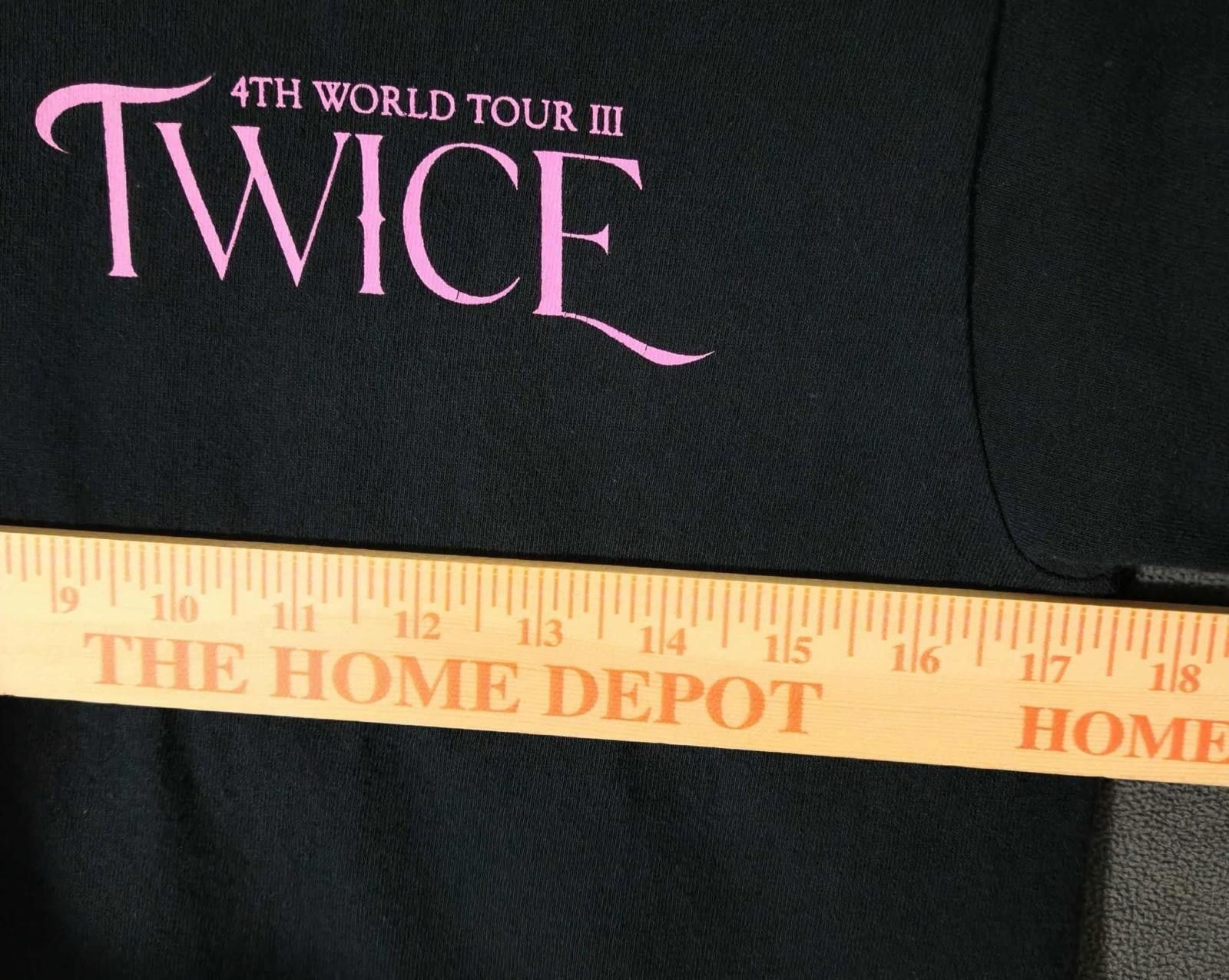 Gildan TWICE 4th World Tour III K-Pop Concert TShirt Black Small #3 Size US S / EU 44-46 / 1 - 2 Thumbnail