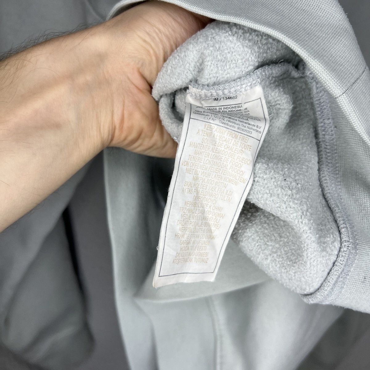 Nike Vintage Nike Sweatshirt Grey Big Spellout Logo 90s 00s Y2K Size US XL / EU 56 / 4 - 8 Thumbnail