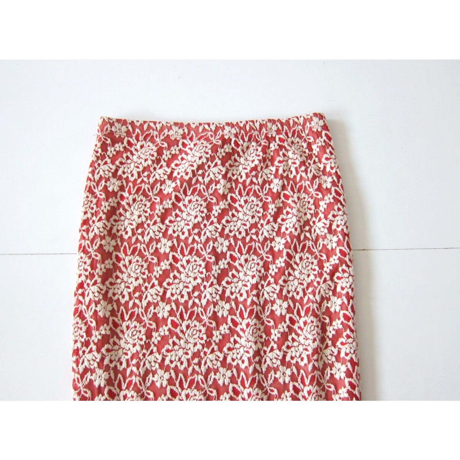 Vintage Bobeau Skirt Small NWT Red White Embroidered Floral Lace Stretch Pencil Size 28" / US 6 / IT 42 - 3 Thumbnail