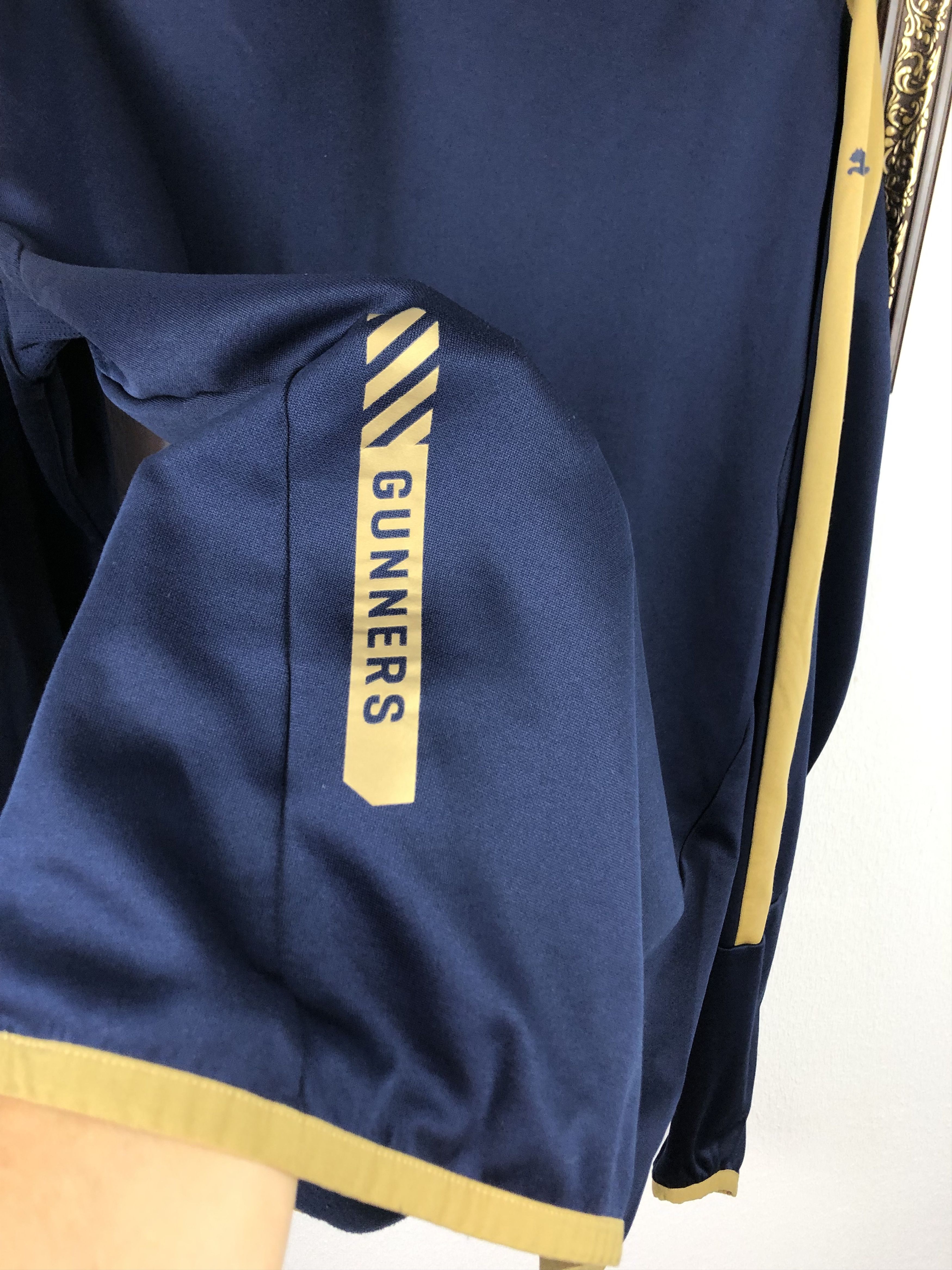 Other Arsenal Football Sweatshirt Soccer Jacket Puma Mens Gunners Size US L / EU 52-54 / 3 - 12 Thumbnail