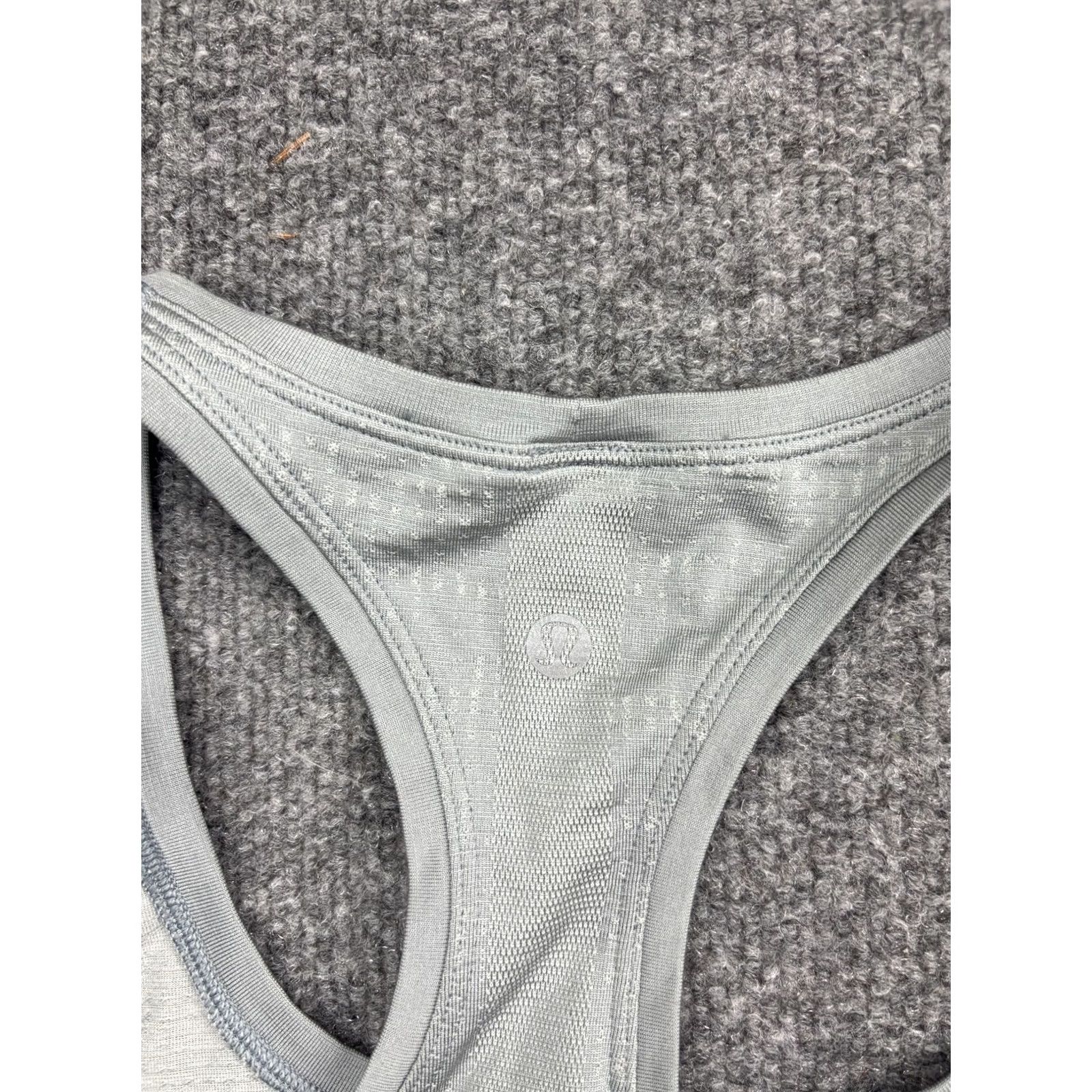 Lululemon Lululemon Swiftly Tech Racerback Tank Womens 10 Gray Running Yoga Athletic Shirt Size L / US 10 / IT 46 - 6 Thumbnail