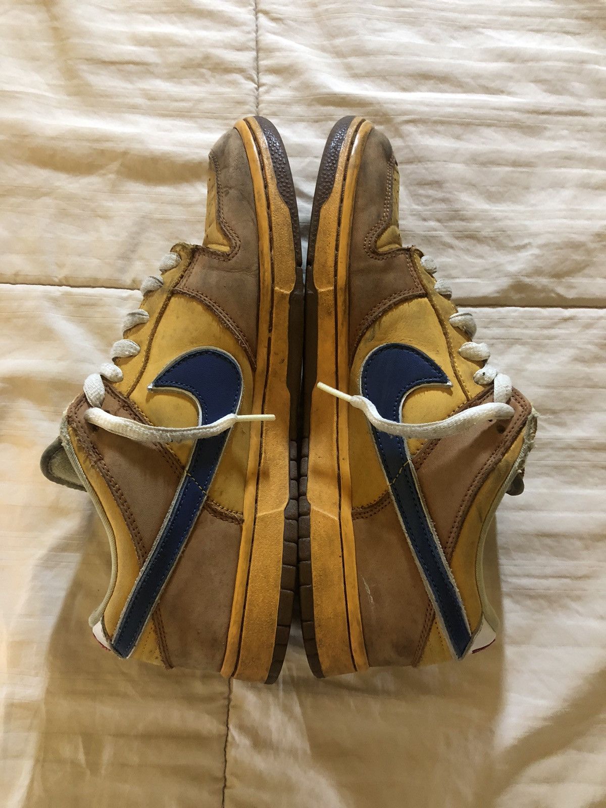 Nike Nike SB Dunk Low "Newcastle Brown Ale" 2008 Size US 10 / EU 43 - 3 Thumbnail