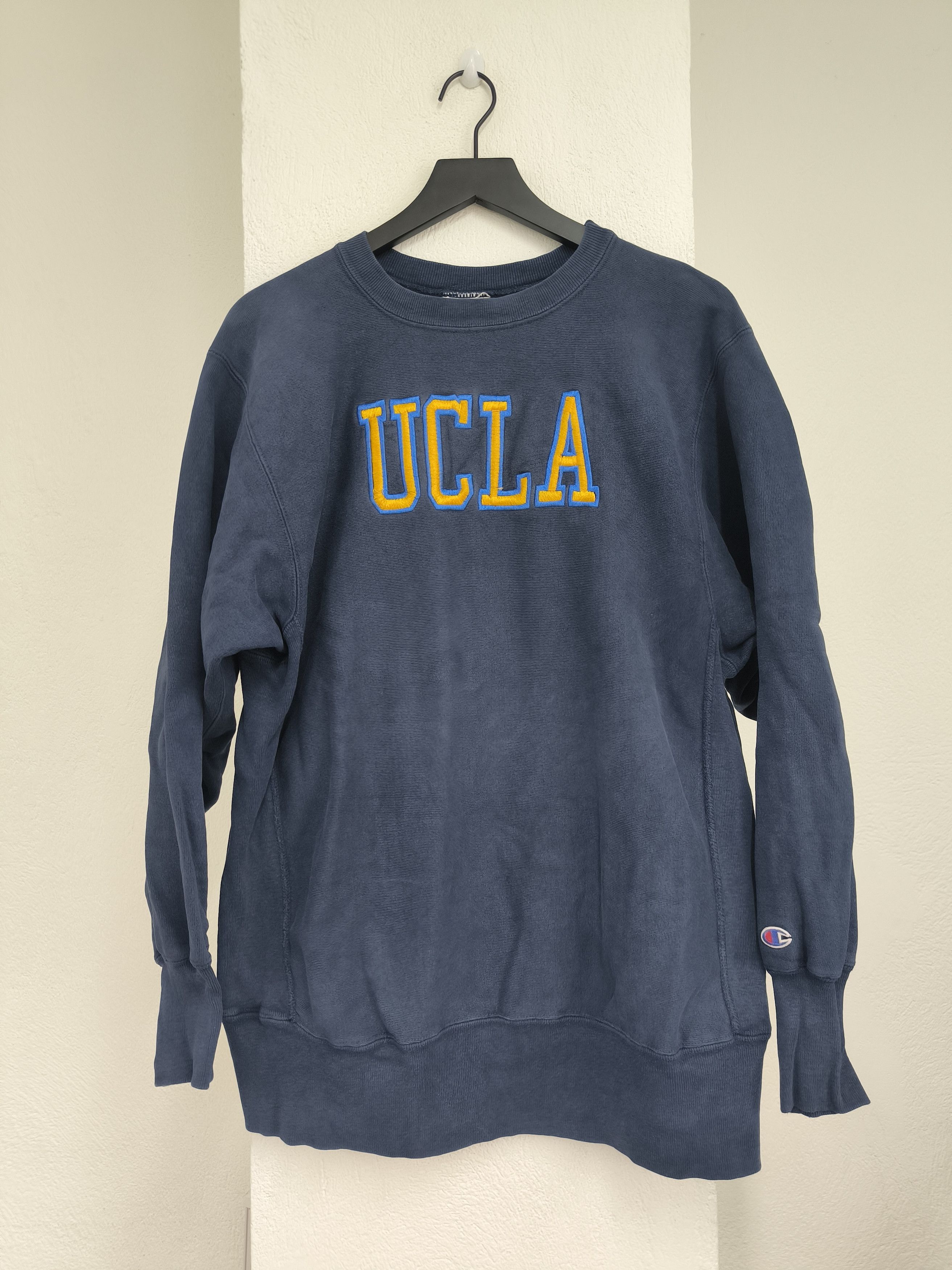 Champion Vintage 80's Champion UCLA Reverse Weave Sweat USA Made Size US XL / EU 56 / 4 - 1 Thumbnail
