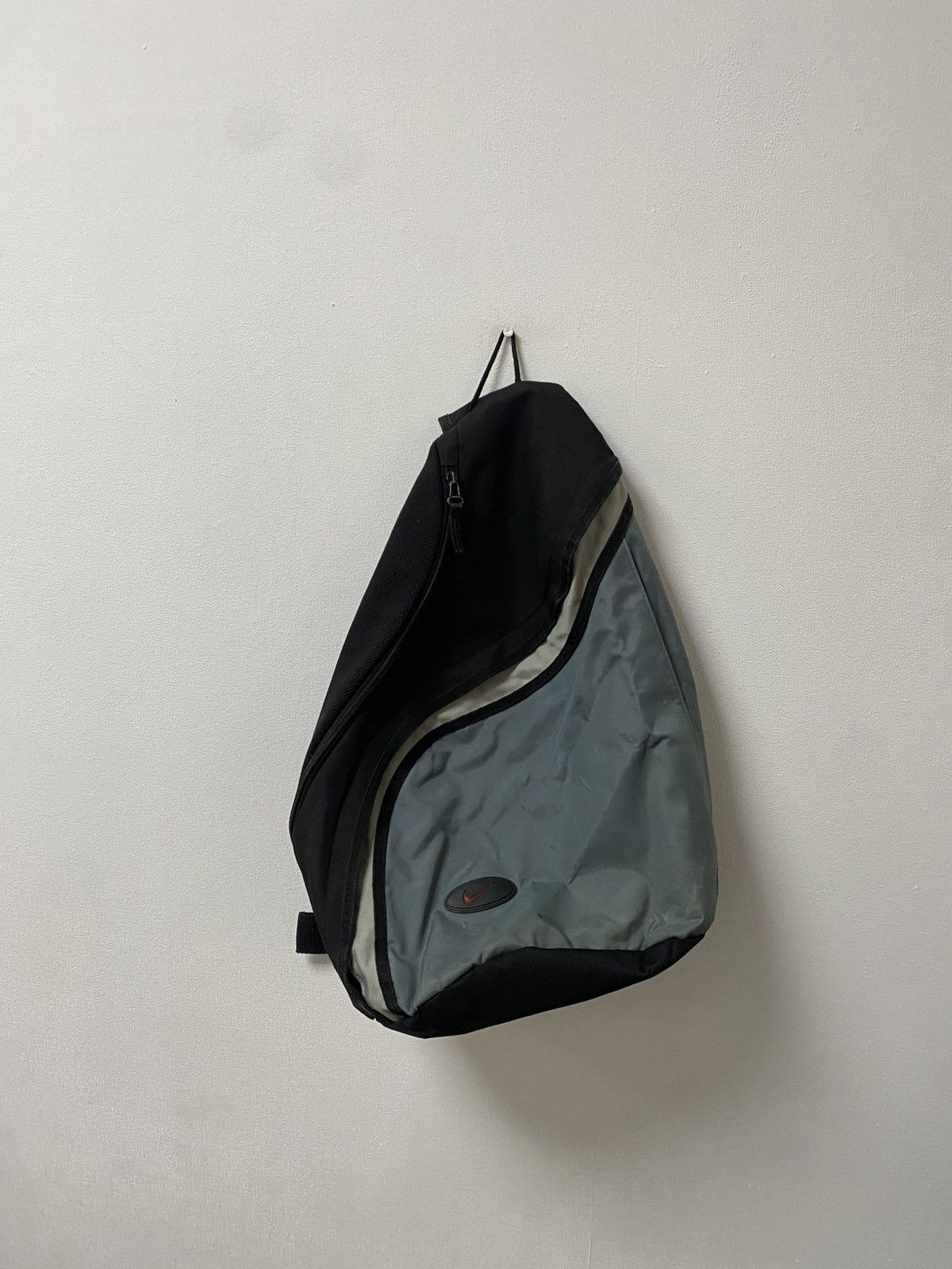 90's Nike Sling Bag in Blue, Men's