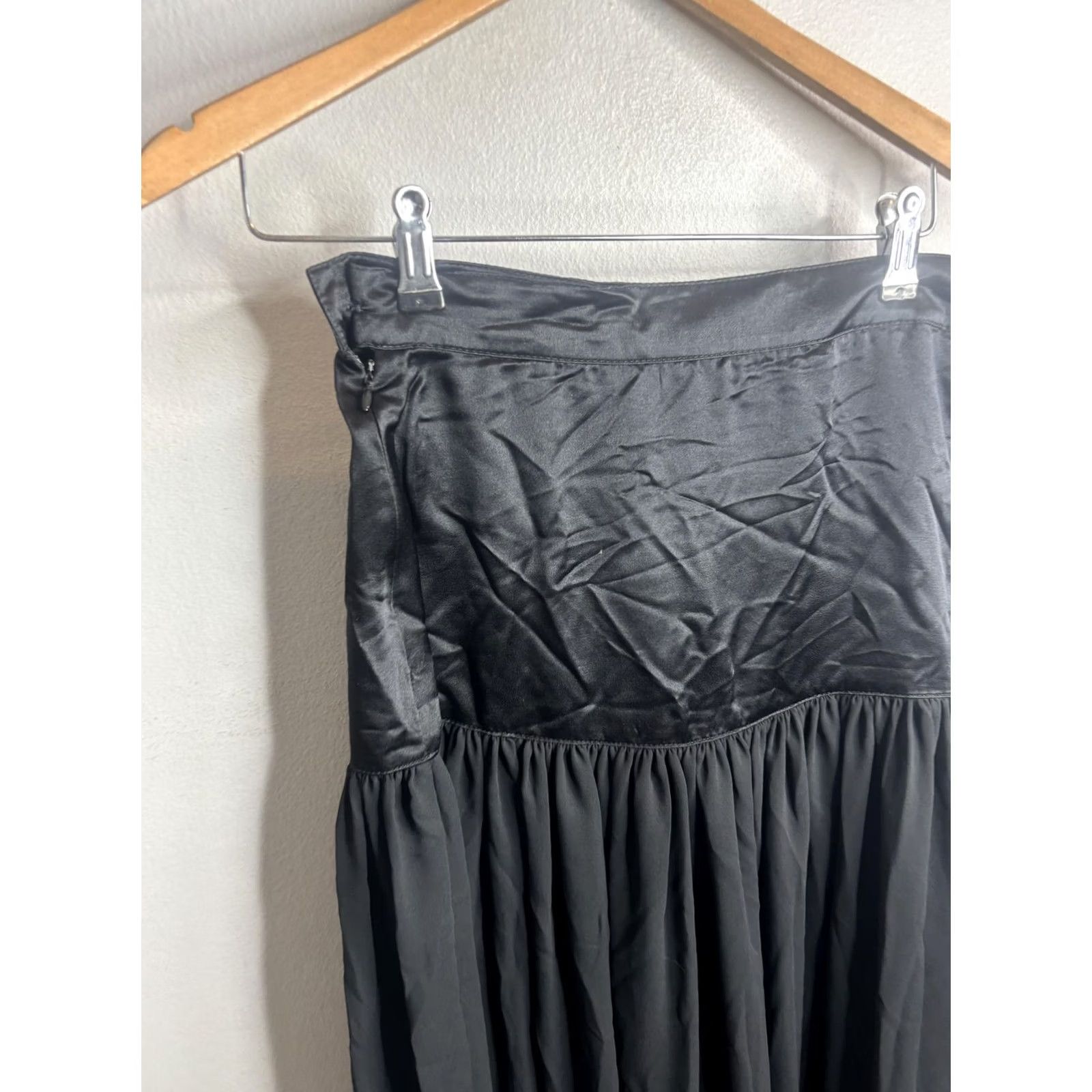 Escada Vintage Escada Skirt Womens 38 Black Satin Chiffon Maxi High Waist Long Boho Size 28" / US 6 / IT 42 - 4 Thumbnail