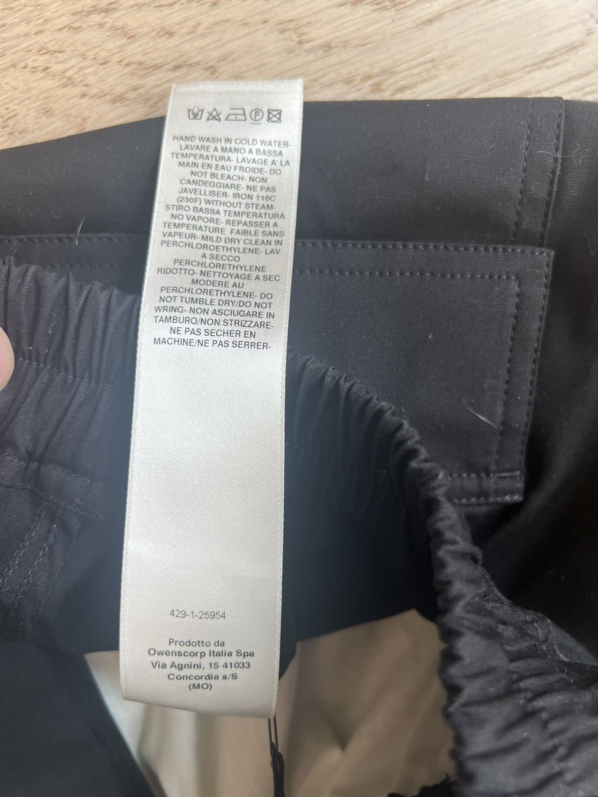Rick Owens Rick Owens Pod Shorts Black Size US 40 / EU 56 - 7 Thumbnail
