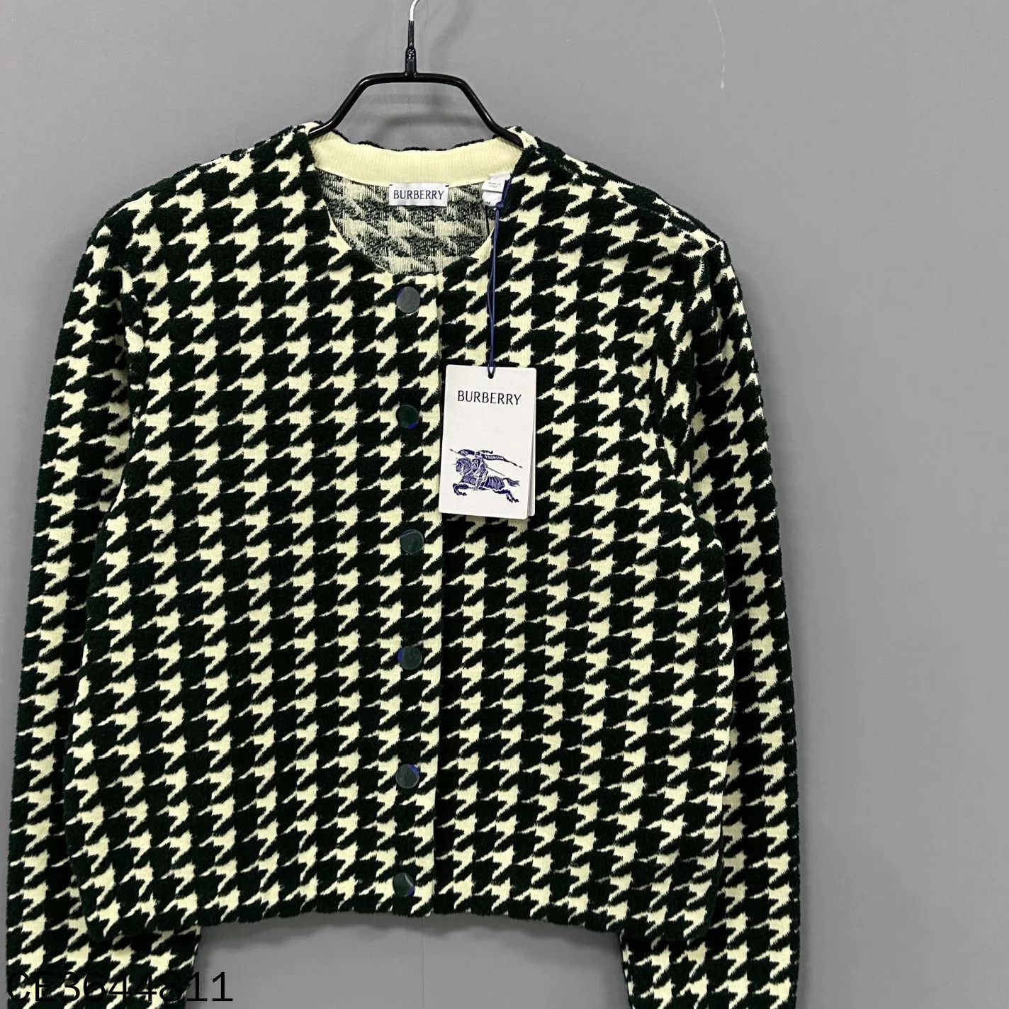 Burberry Burberry Dark Green Flocked Check Sweaters Size M Size S / US 4 / IT 40 - 2 Thumbnail