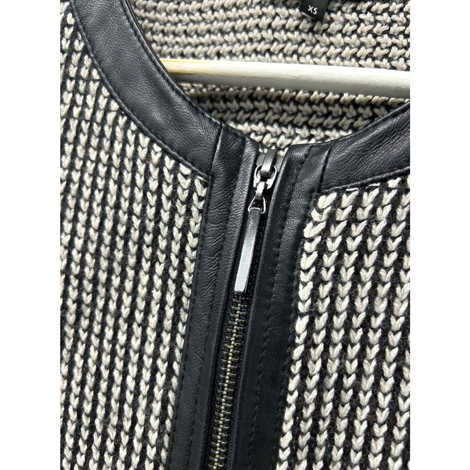 Nanette Lepore VINTAGE Women’s Nanette Lepore Gray Wool Knit Black Leather ZipUp Sweater Jacket XS Size XS / US 0-2 / IT 36-38 - 6 Thumbnail