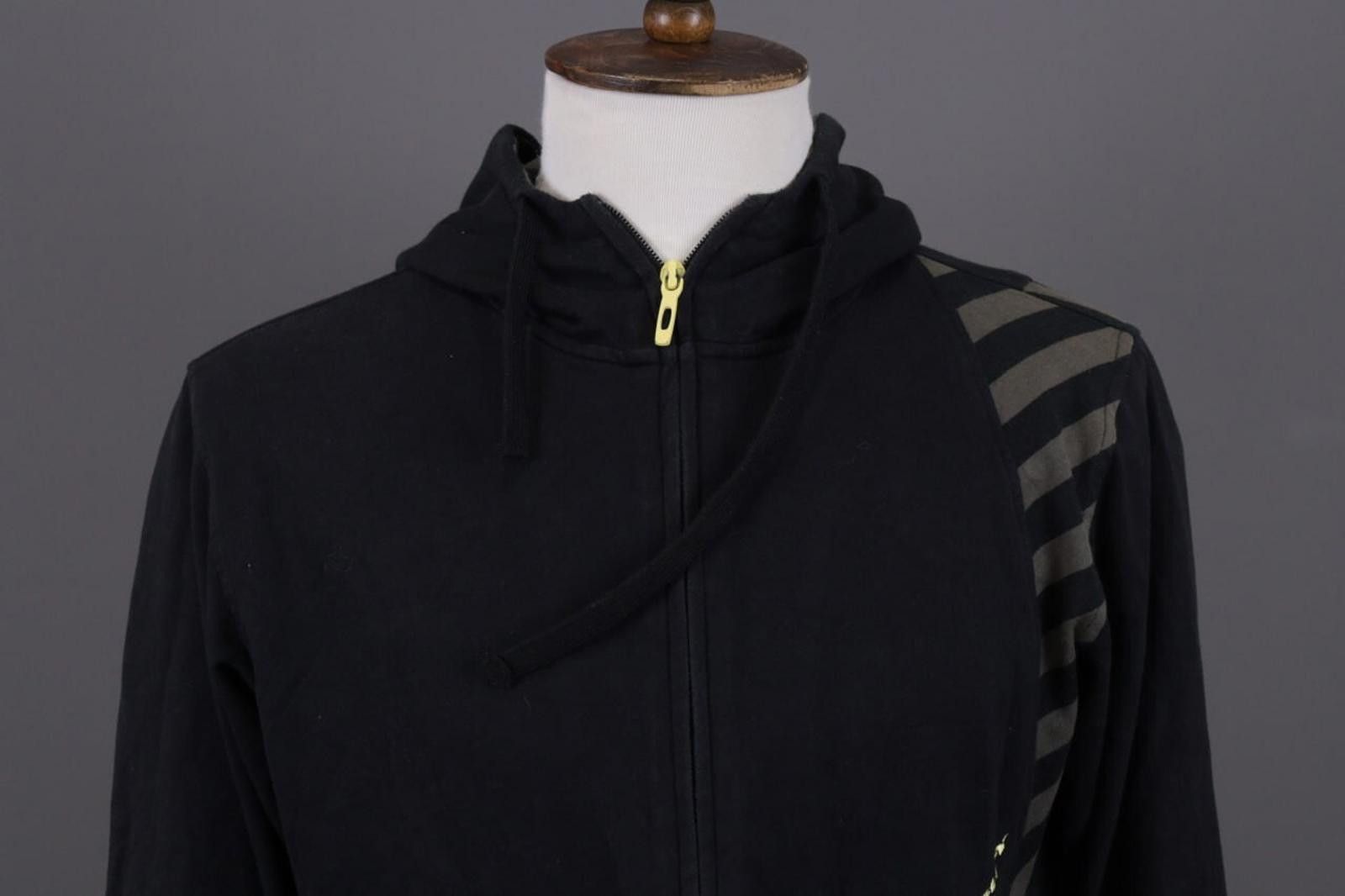 Oakley Oakley Slim Fit Black Striped Outdor Hooded Sweater Size L Size US L / EU 52-54 / 3 - 2 Thumbnail