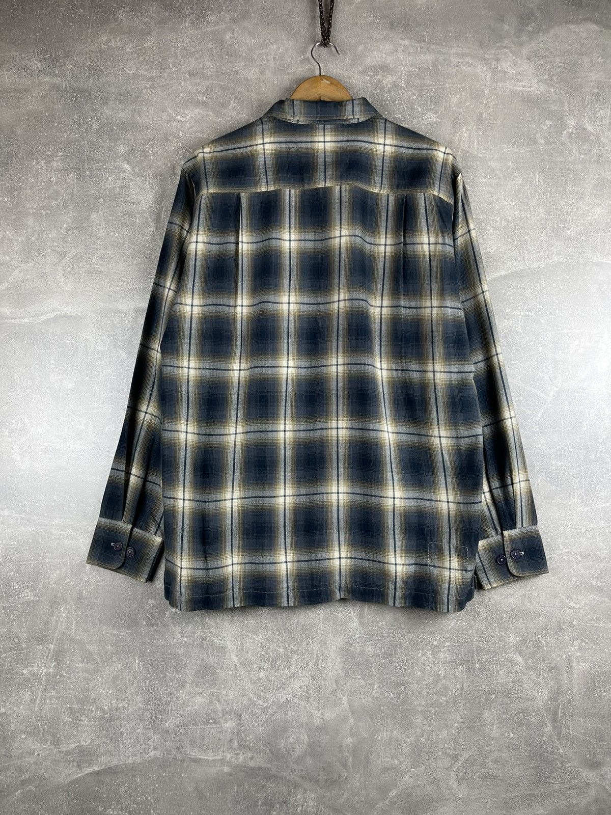 Universal Works Universal Works L.S Utility Shirt Navy E5 Shadow Check Size US M / EU 48-50 / 2 - 6 Thumbnail