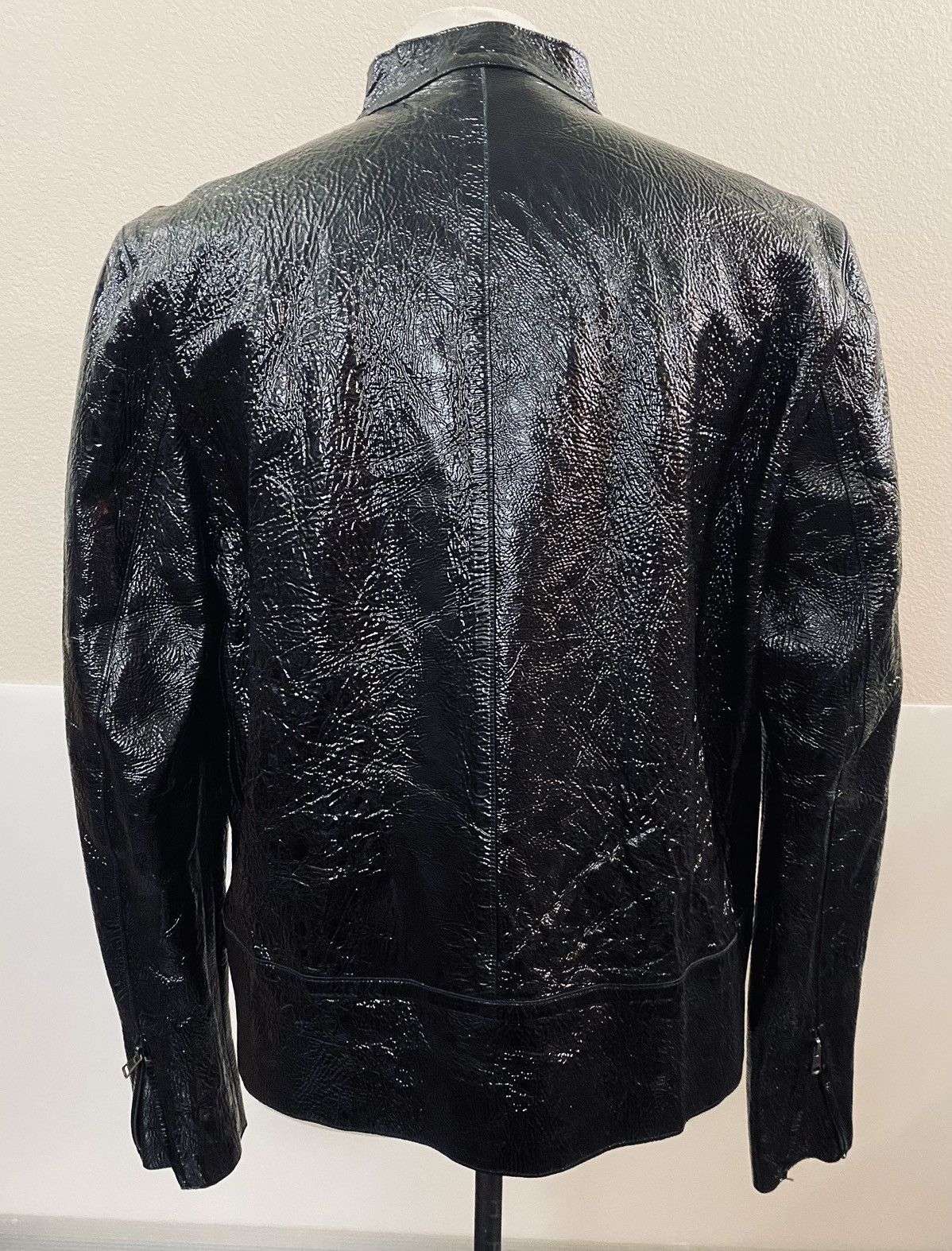 Gucci Gucci x Tom Ford 🇮🇹 black naplack leather asymm jacket 50 Size US M / EU 48-50 / 2 - 3 Thumbnail