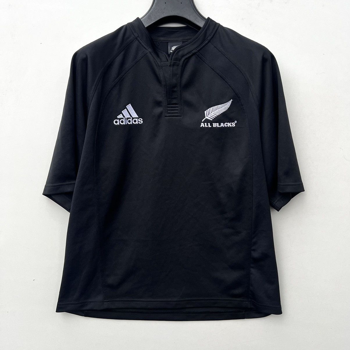 Adidas New Zealand All Blacks 2005 2006 Adidas home rugby jersey Size US L / EU 52-54 / 3 - 1 Thumbnail