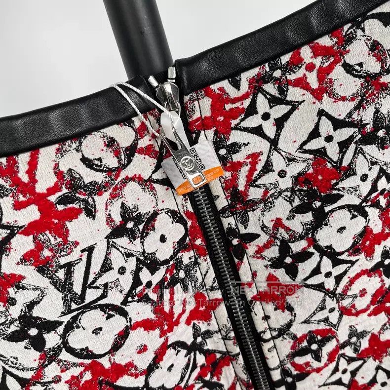 Louis Vuitton Louis Vuitton Red, white and black patchwork presbyopic ha Size 35" - 5 Thumbnail