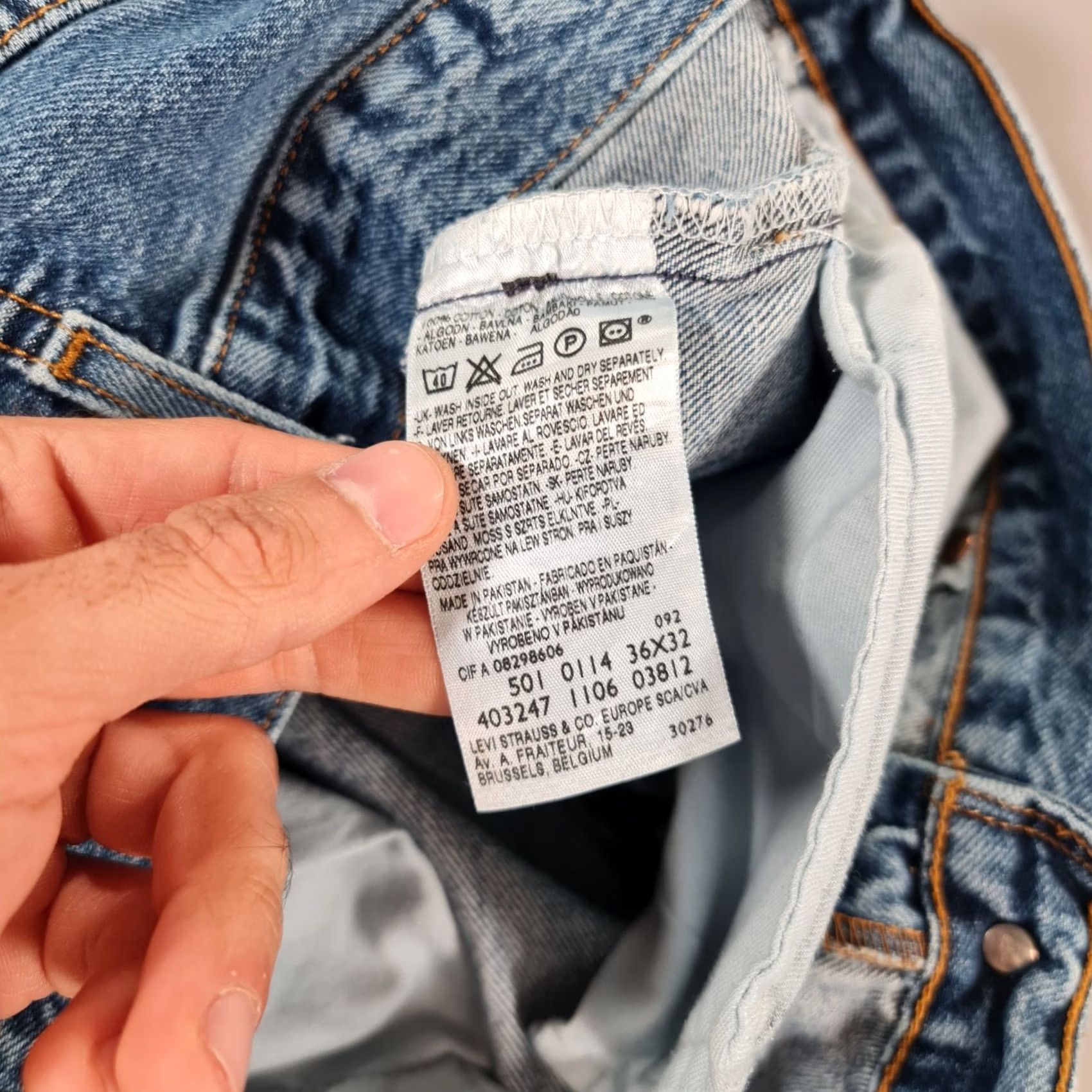 Levi's Levi's 501 Jeans Mens Blue W36 L32 Regular Fit Straight Leg Denim Button Fly Vintage No Size US 36 / EU 52 - 8 Thumbnail