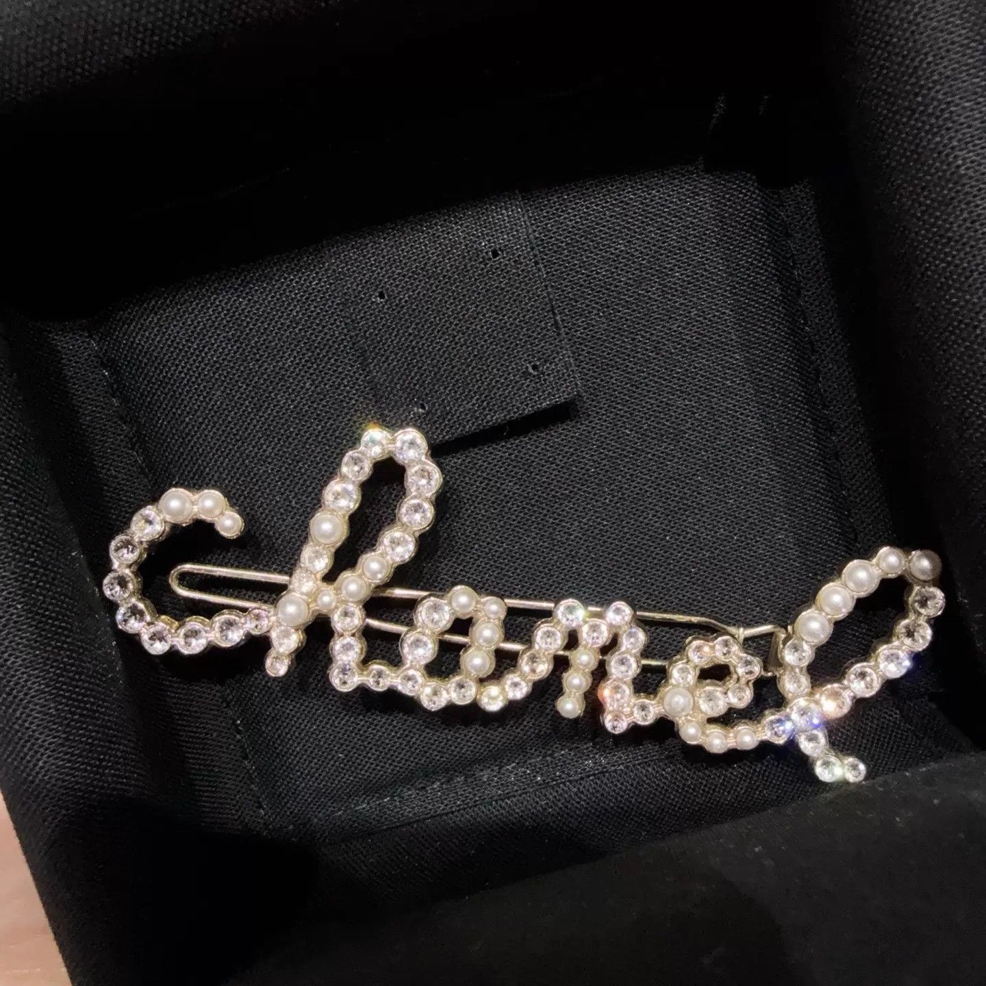 Chanel CHANEL Crystal & Pearl Hair Clip (New, Boxed) Size ONE SIZE - 4 Thumbnail