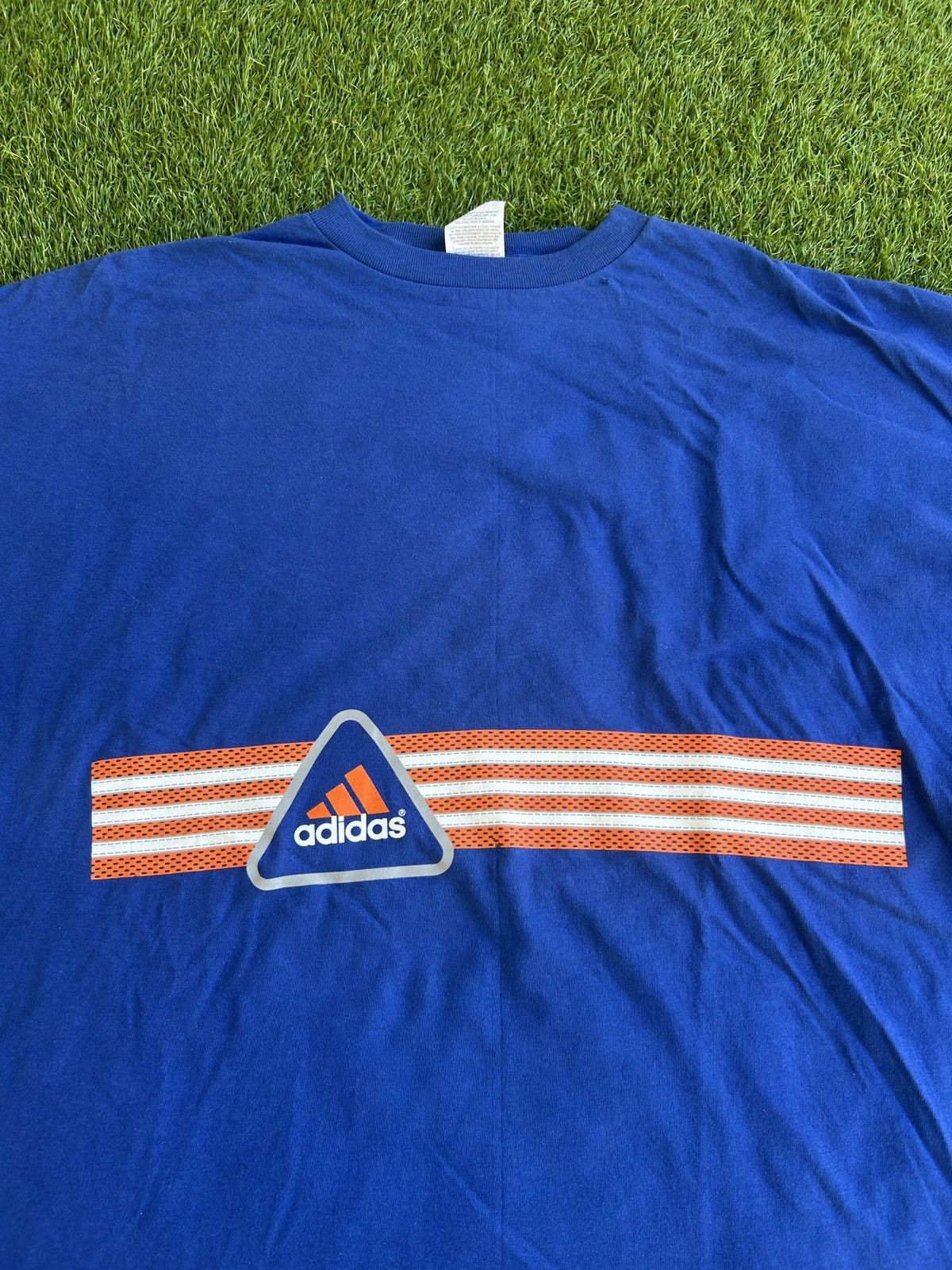 Adidas Vintage Adidas Triangle Logo T-Shirt Size US XXL / EU 58 / 5 - 2 Thumbnail
