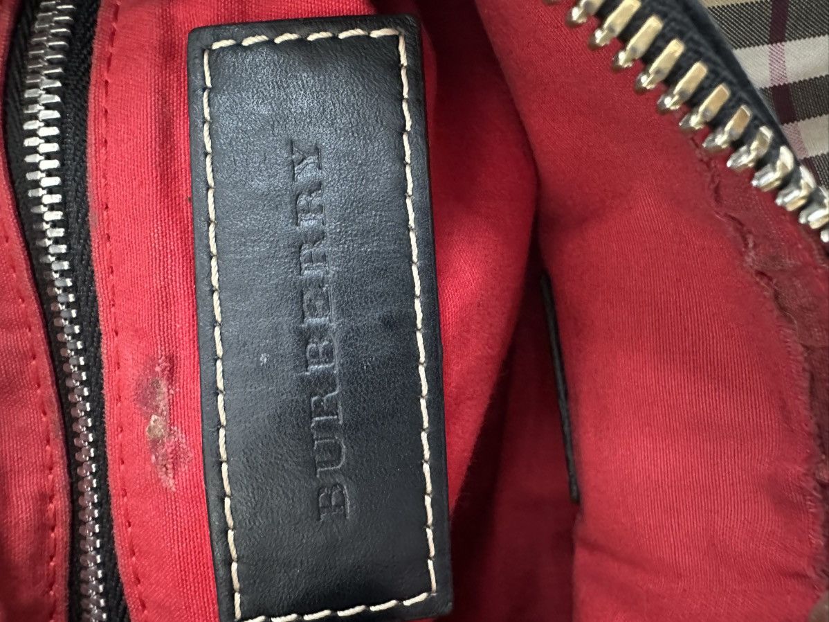 Burberry BURBERRY Black/Beige House Check Canvas Leather Barrel Bag Size ONE SIZE - 6 Thumbnail