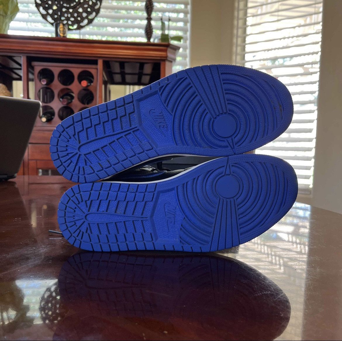 Jordan Brand × Nike Nike Air Jordan 1 Mid “Black Hyper Royal” Size US 9.5 / EU 42-43 - 5 Thumbnail