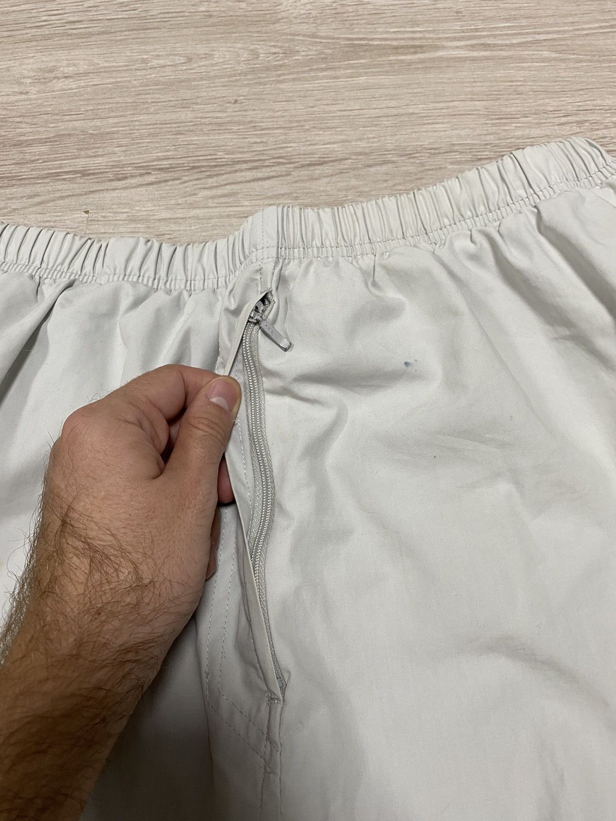 Nike Vintage Nike shorts small logo Size 34” L Size US 34 / EU 50 - 6 Thumbnail