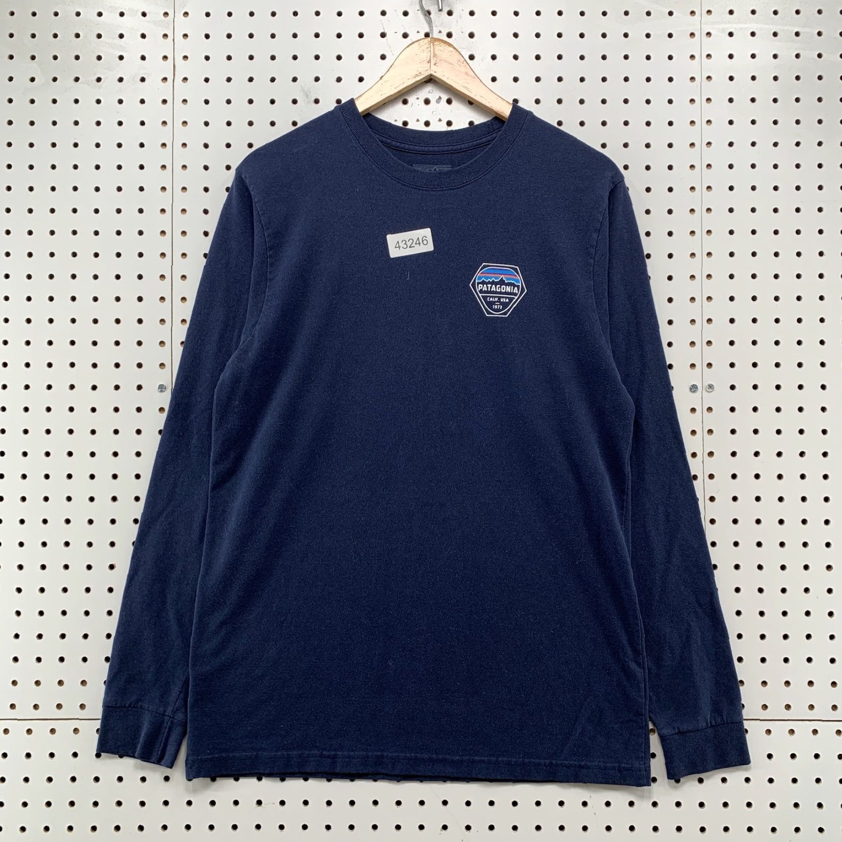 Patagonia Patagonia Long Sleeve Shirt Mens Medium Outdoor Cotton Logo Size US M / EU 48-50 / 2 - 2 Thumbnail