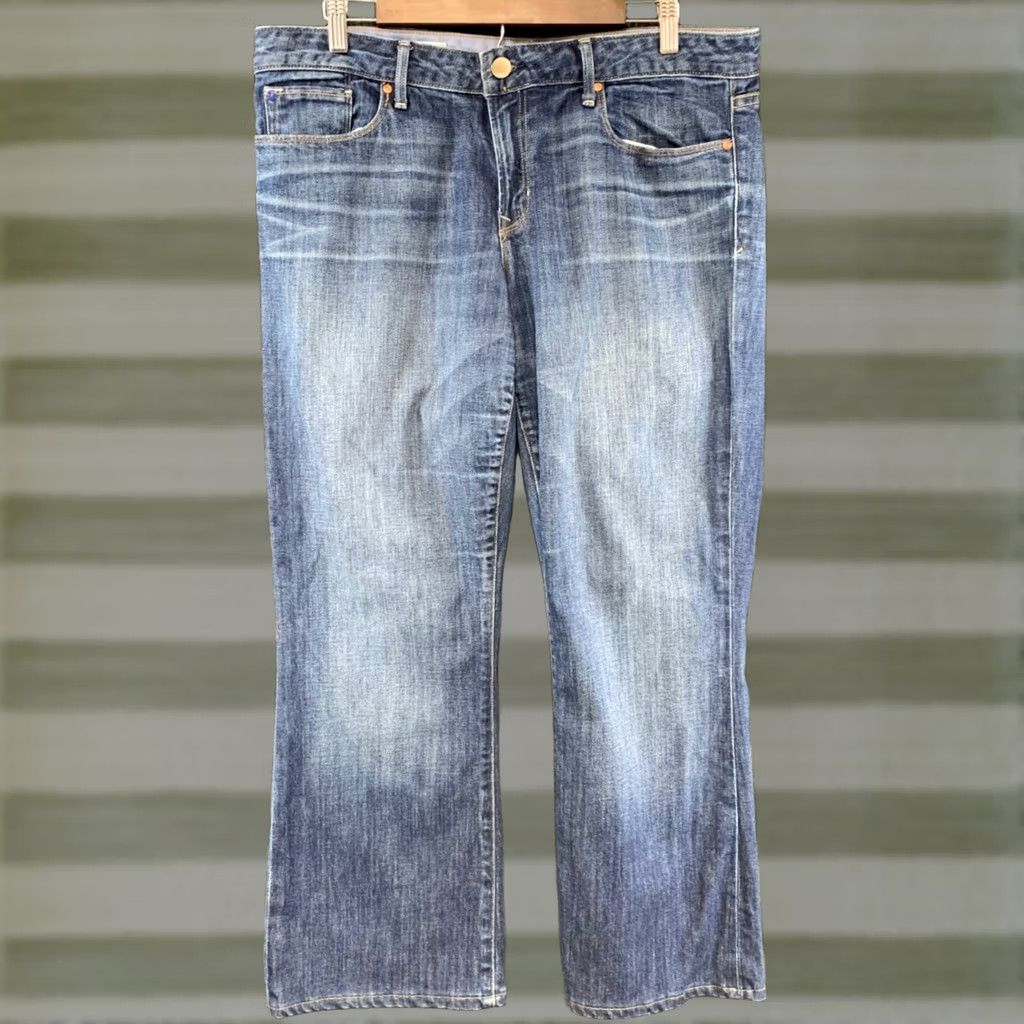 Gap Gap 1969 Sexy Boot Jeans Womens 33/16r Blue Medium Tint Stretch 5-Pocket Denim Bootcut 1969 Womens Jeans Regular Size 16 Size 38" / US 16 / IT 52 - 1 Thumbnail