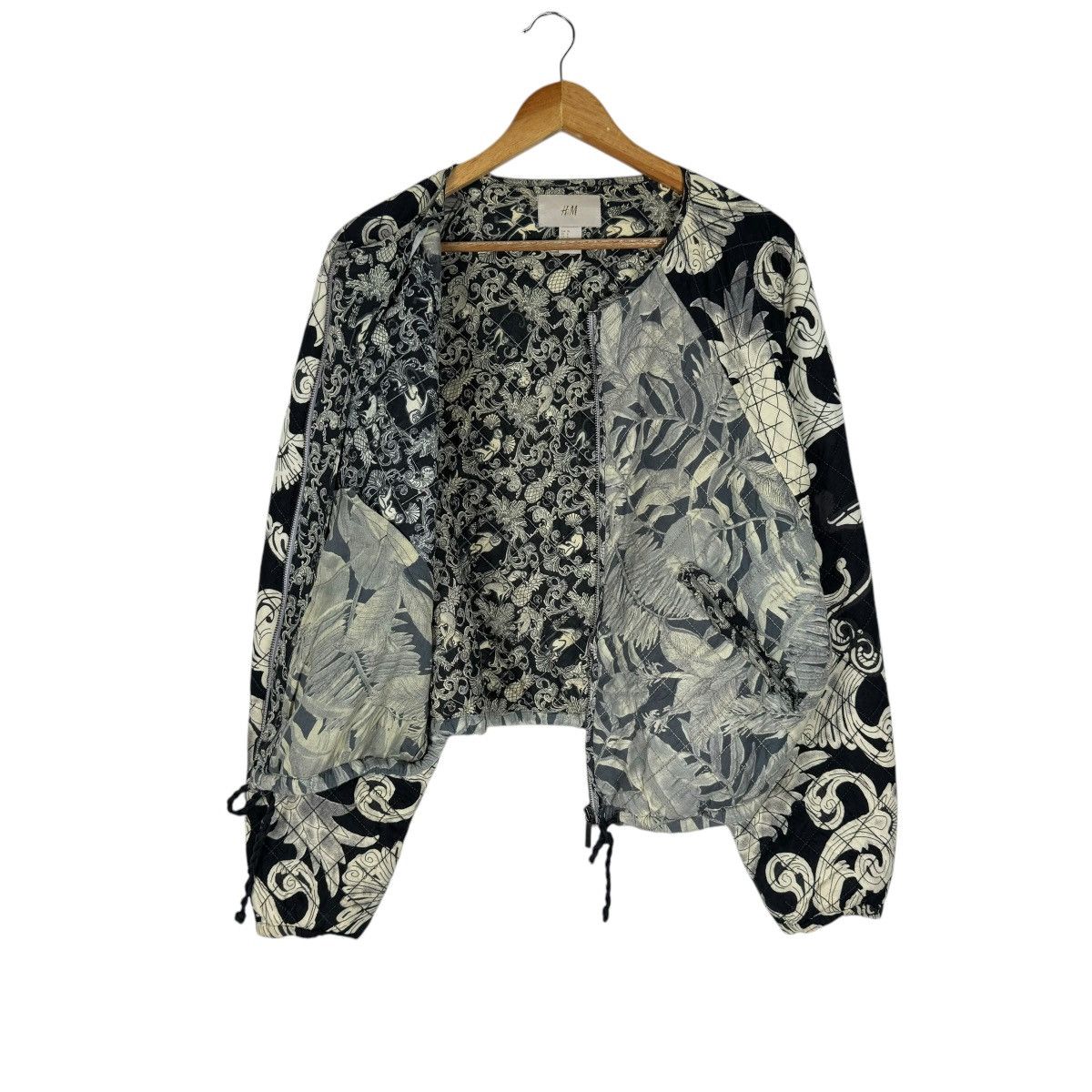 H&M ☀️H&M POP ART CROPPED BOMBER JACKET Size M / US 6-8 / IT 42-44 - 8 Thumbnail