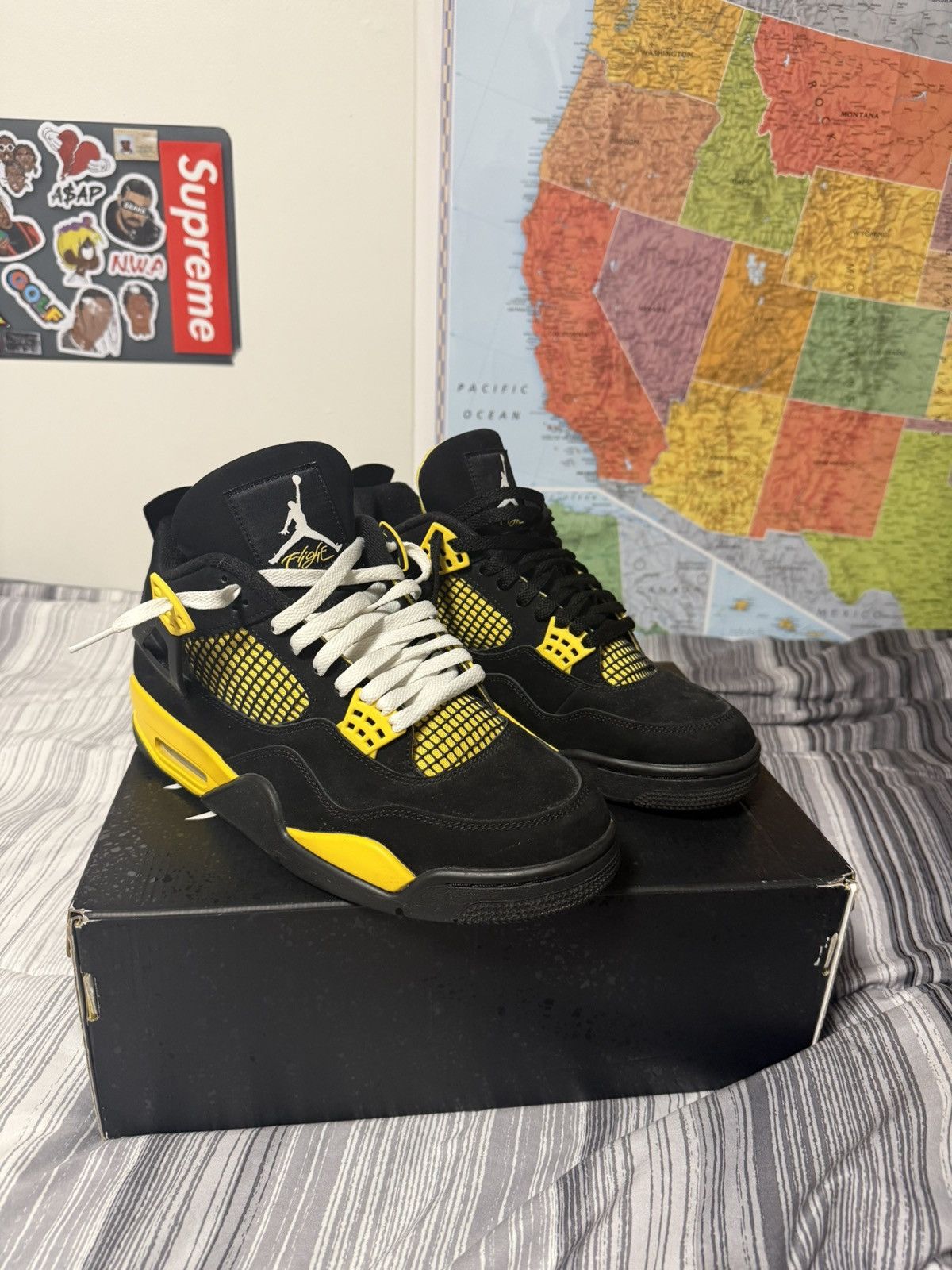 Jordan Brand Jordan 4 Thunder Size US 10 / EU 43 - 1 Thumbnail