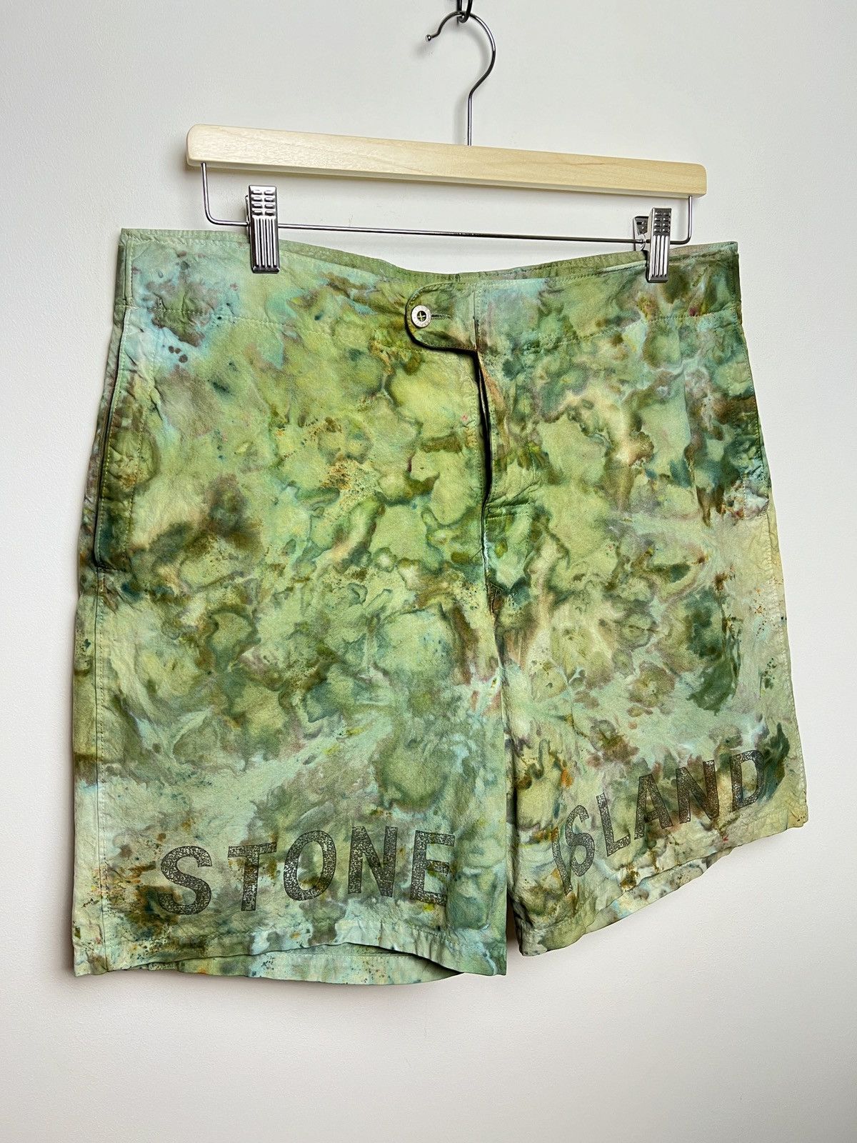 Stone Island stone island 80s tie dye mesh shorts m-l Size US 34 / EU 50 - 3 Thumbnail