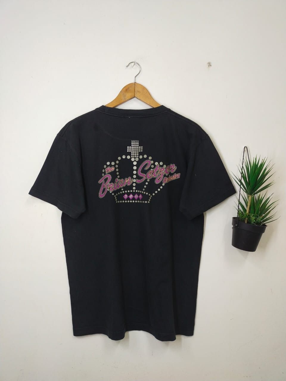 Band Tees Vintage 90s Brian Setzer Of Stray Cats vocalist band tee Size US L / EU 52-54 / 3 - 1 Thumbnail