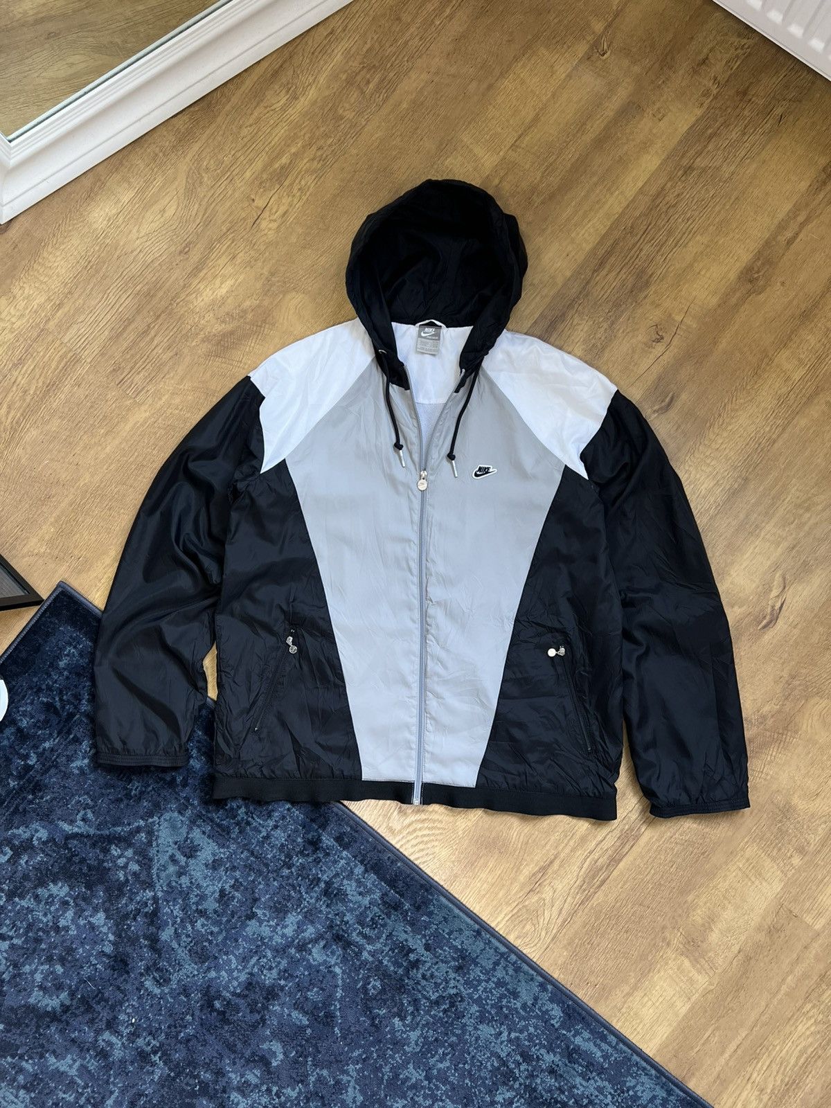 Nike Nike vintage light zip jacket Size US L / EU 52-54 / 3 - 1 Thumbnail