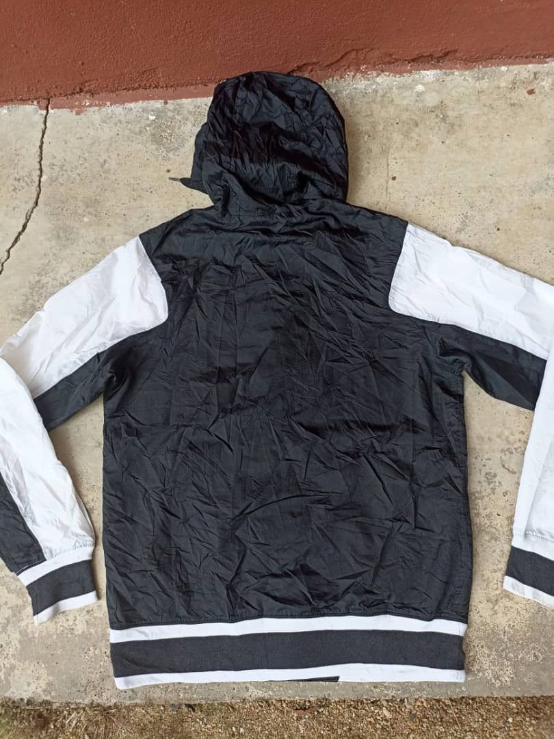 Jordan Brand Air Jordan Windbreaker Hoodie Size US S / EU 44-46 / 1 - 6 Thumbnail