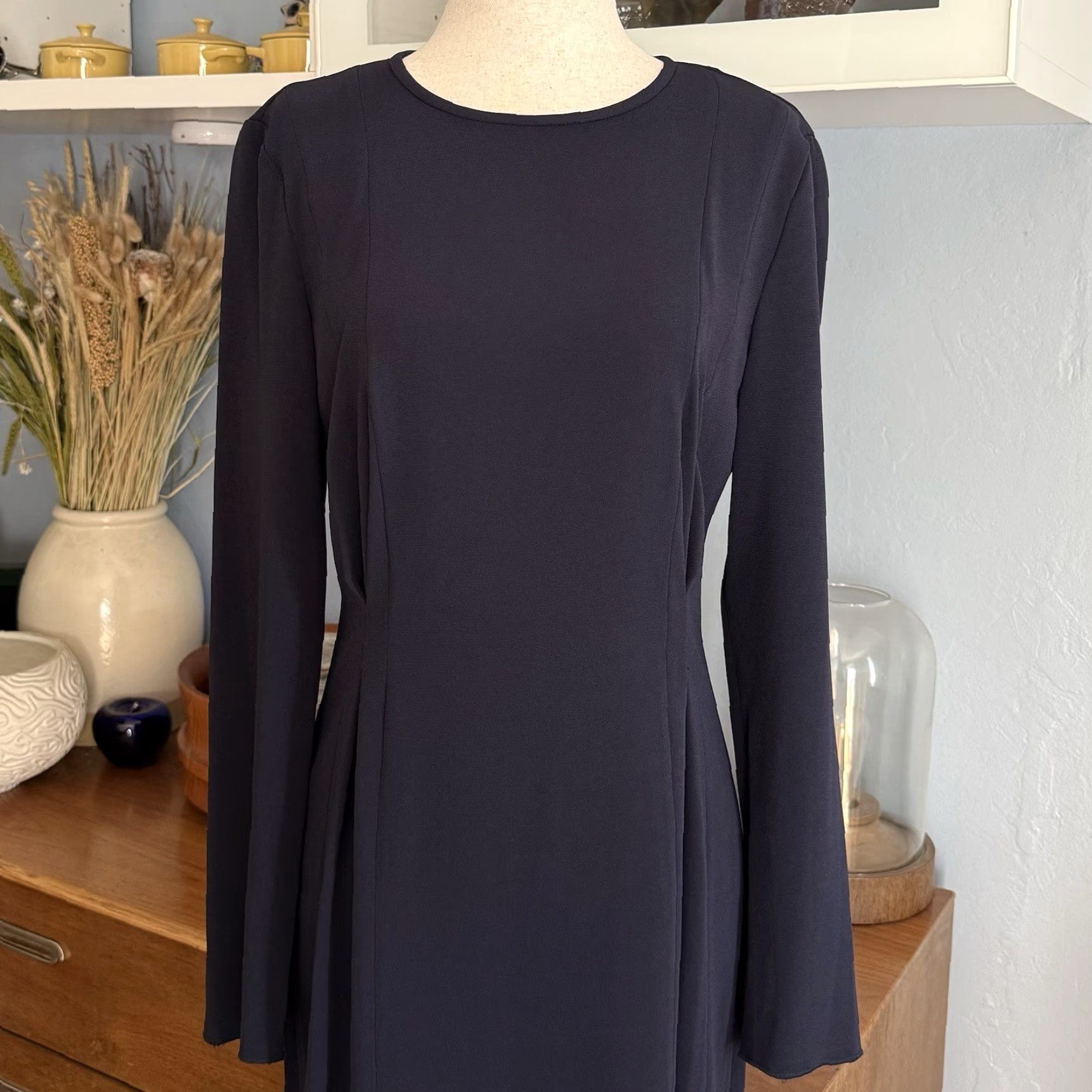 Vintage VINTAGE L.K. Bennett Navy Crepe Jessica Dress Sheath Size US 6 Size M / US 6-8 / IT 42-44 - 4 Thumbnail