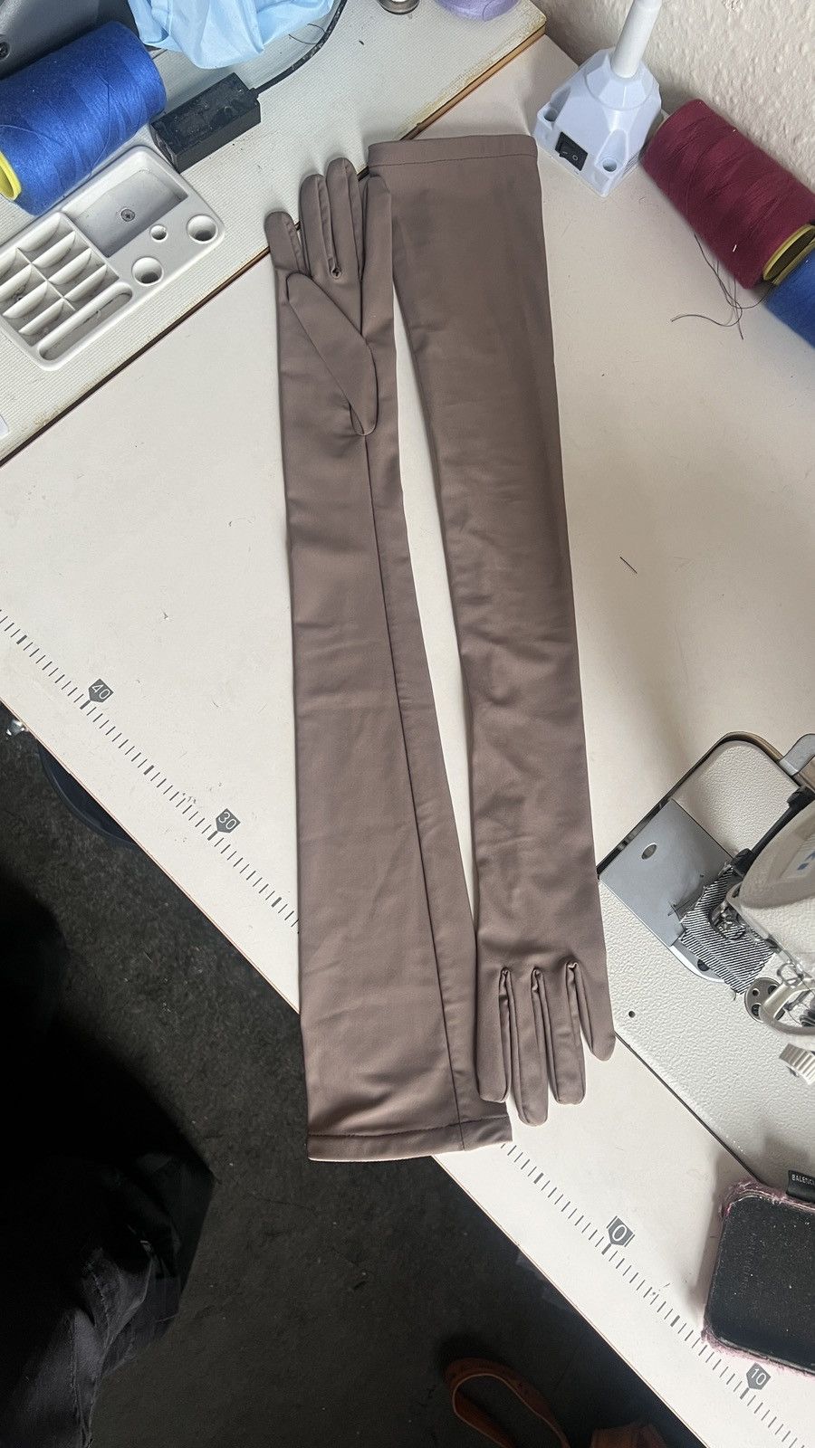 Balenciaga Balenciaga Long Sleeve Gloves Size ONE SIZE - 4 Thumbnail