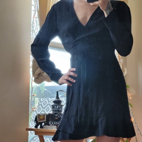 Aritzia Aritzia Sunday best Alexi wrap long sleeve mini dress Grailed