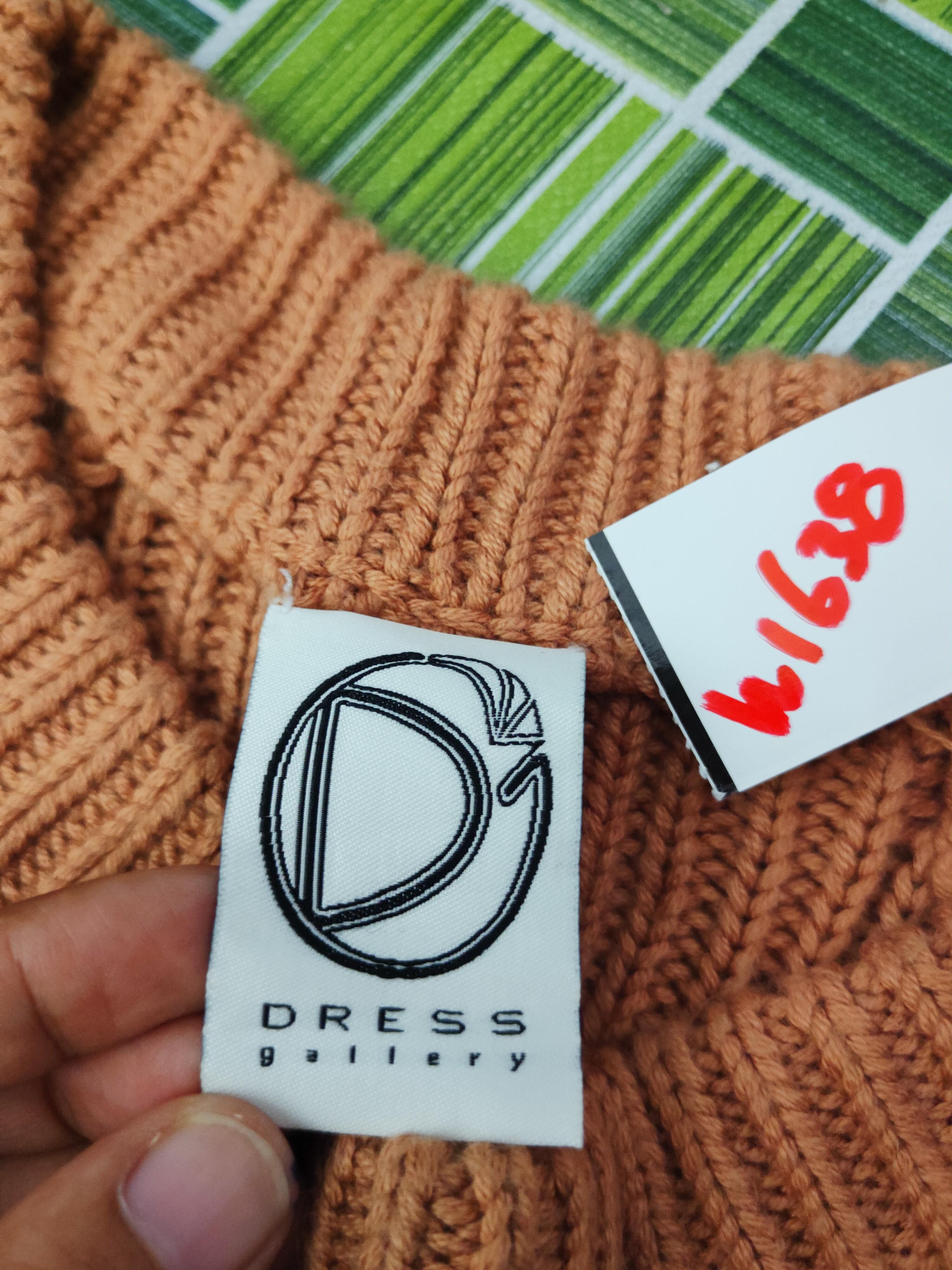 Aran Isles Knitwear Dress Gallery Brown Knitwear Sweatshirts #W1638 Size US M / EU 48-50 / 2 - 10 Thumbnail
