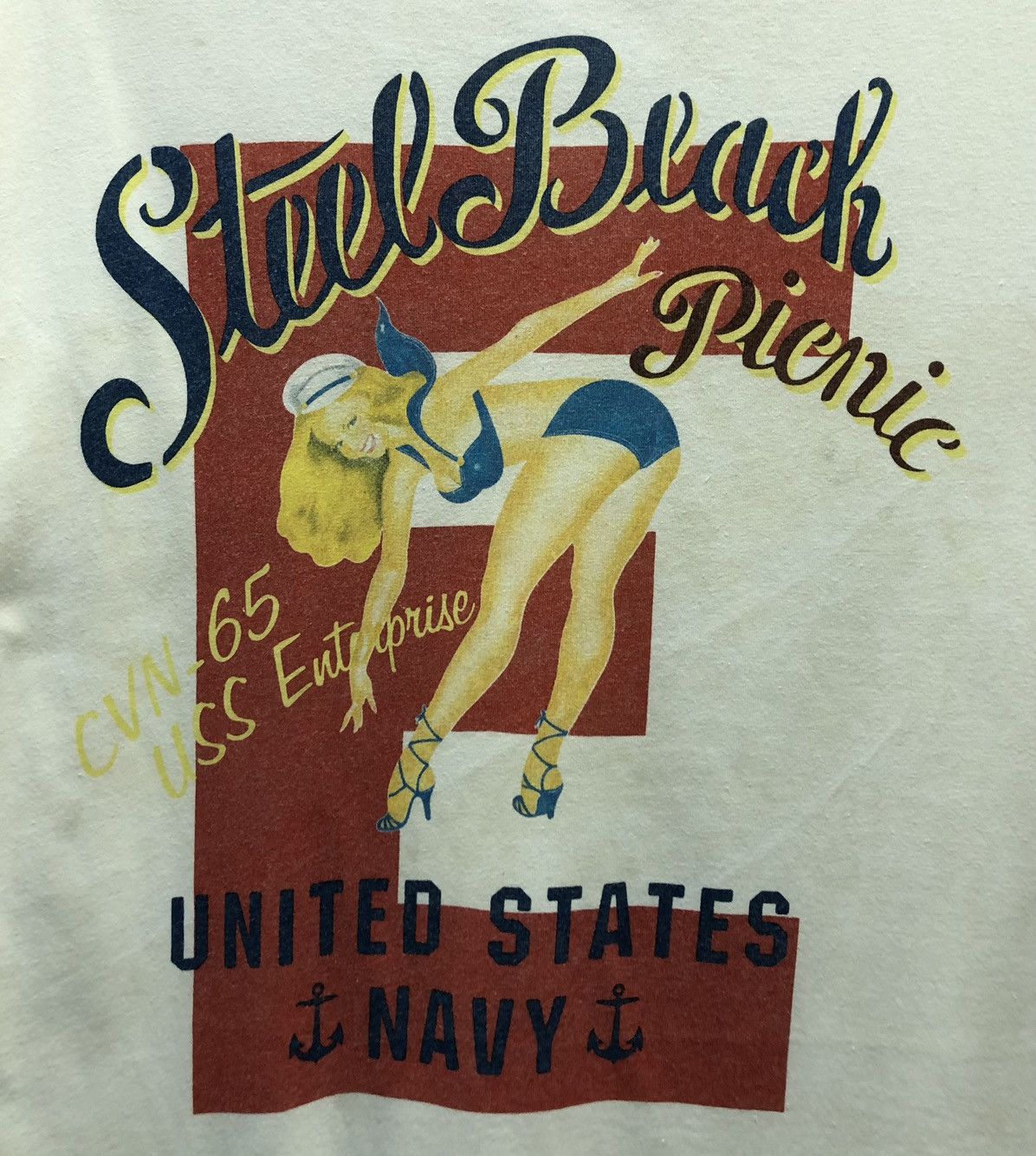 Avirex Vintage Avirex Steel Beach Picnic United State Navy T-Shirt Size US L / EU 52-54 / 3 - 3 Thumbnail