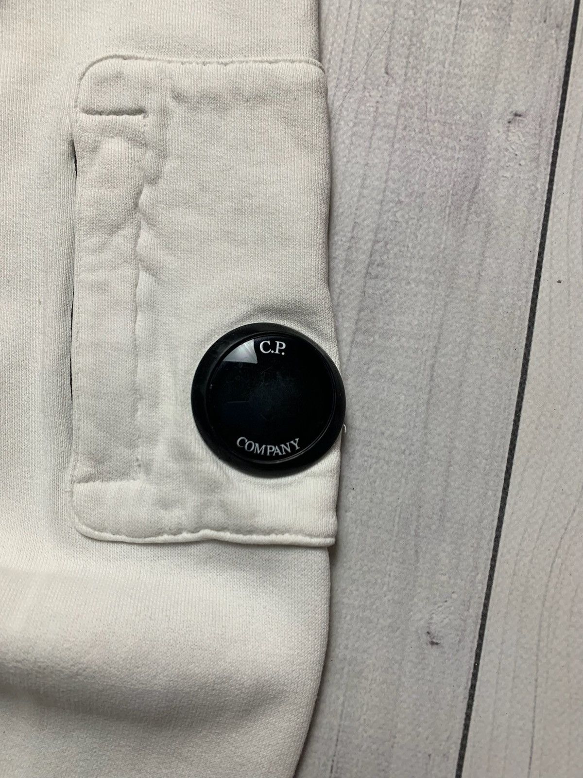 C.P. Company × Vintage Vintage C.P. company sweatshirt size Xs white Size US XS / EU 42 / 0 - 3 Thumbnail