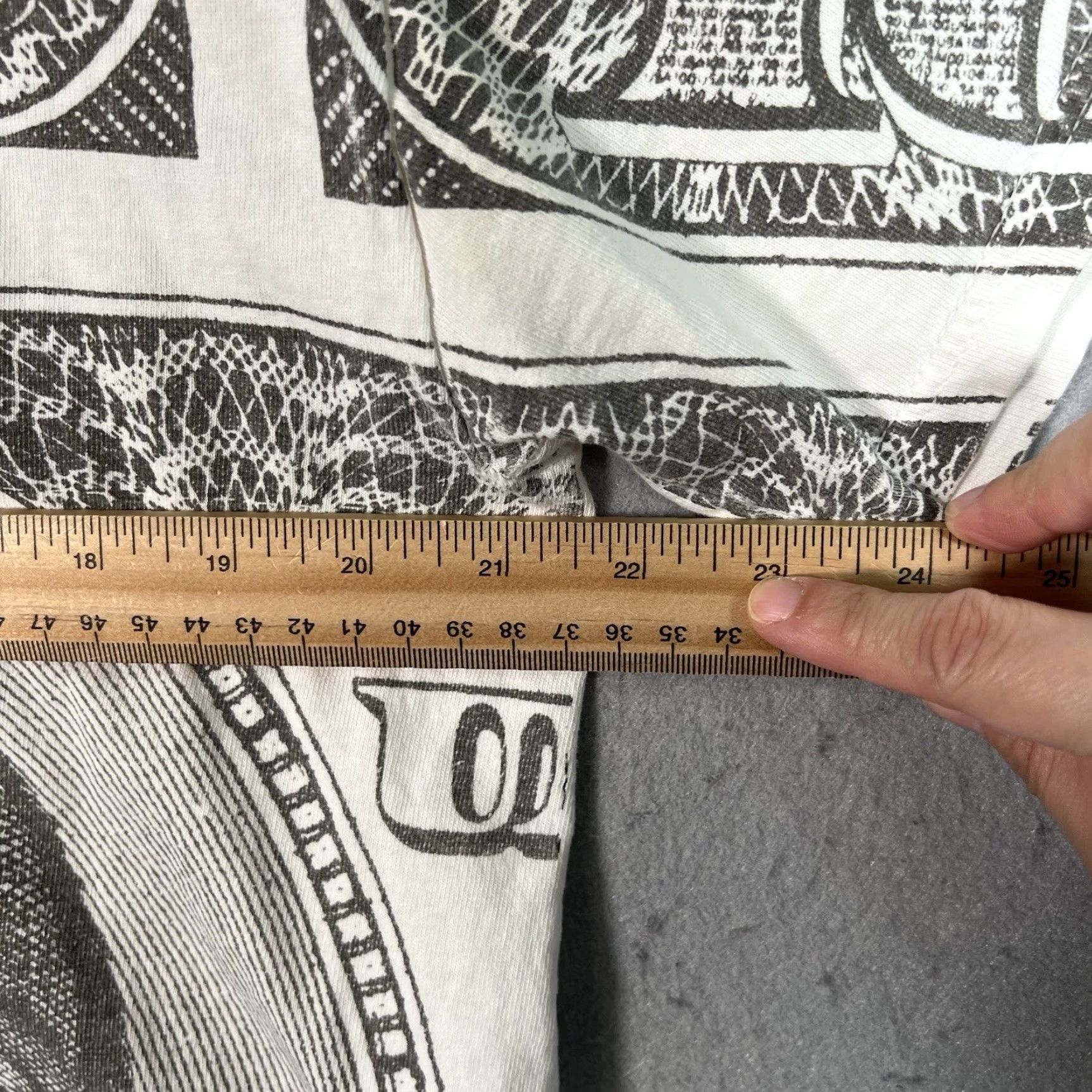 Vintage VINTAGE Hundred Dollar Bill All Over Print Shirt Adult Large White Mens Size US L / EU 52-54 / 3 - 2 Thumbnail