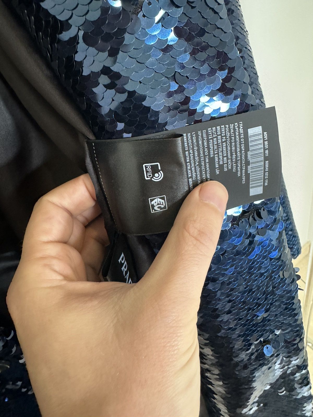 Prada 8200€ Prada BNWT men’s Sequin Cappotto Paillettes coat 48 M Size US M / EU 48-50 / 2 - 8 Thumbnail