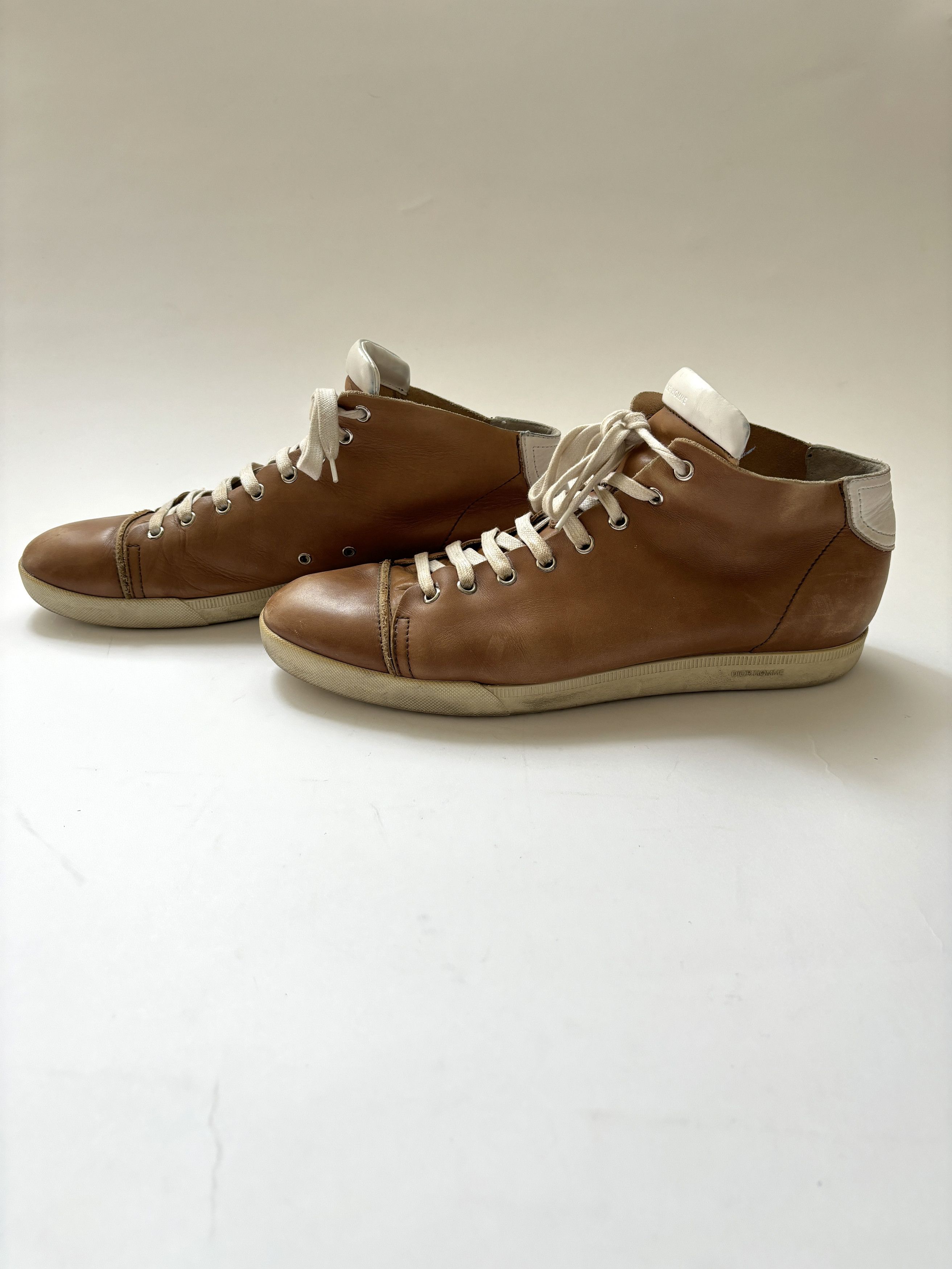 Dior ⚡️QUICK SALE⚡️Dior Tan Leather Hi-Top Sneakers Size US 10 / EU 43 - 4 Thumbnail